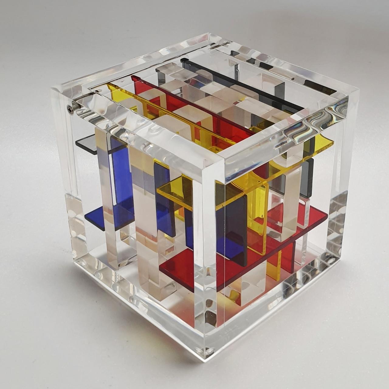 New York City - contemporary modern abstract geometric cube sculpture - Abstract Geometric Sculpture by Haringa + Olijve