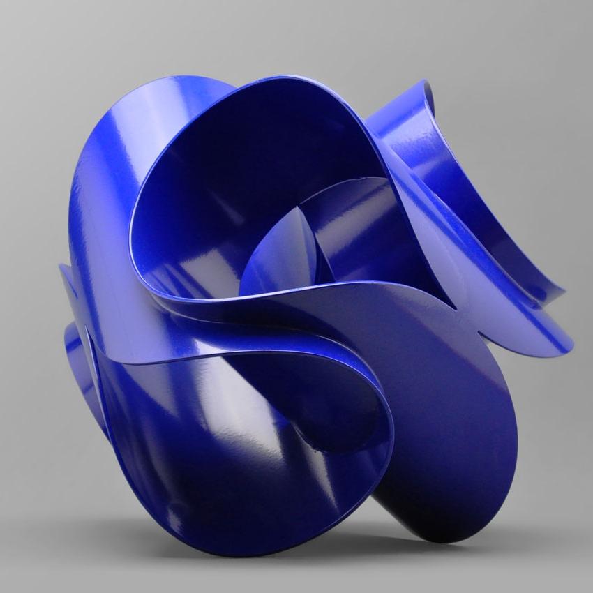 Axis Blue - ultramarine blue contemporary modern abstract steel sculpture - Contemporary Sculpture by Rob Zweerman