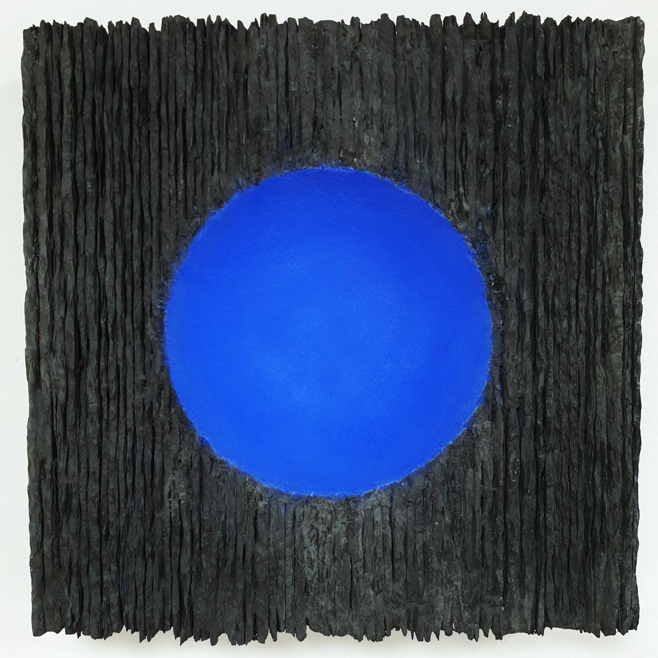 Michiel Jansen Abstract Painting - Inner Form Blue - black blue contemporary modern abstract sculpture painting