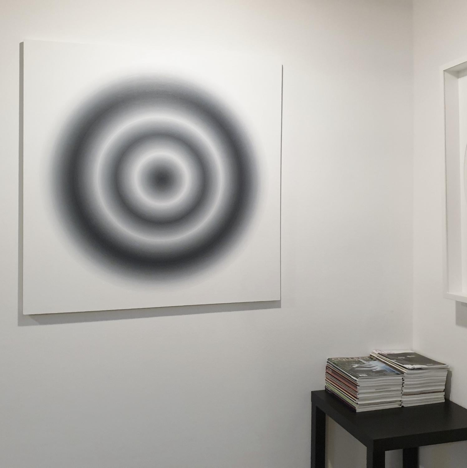 99 cerchi grigi - quadro geometrico astratto contemporaneo e moderno su tela - Painting di Eliza Kopec