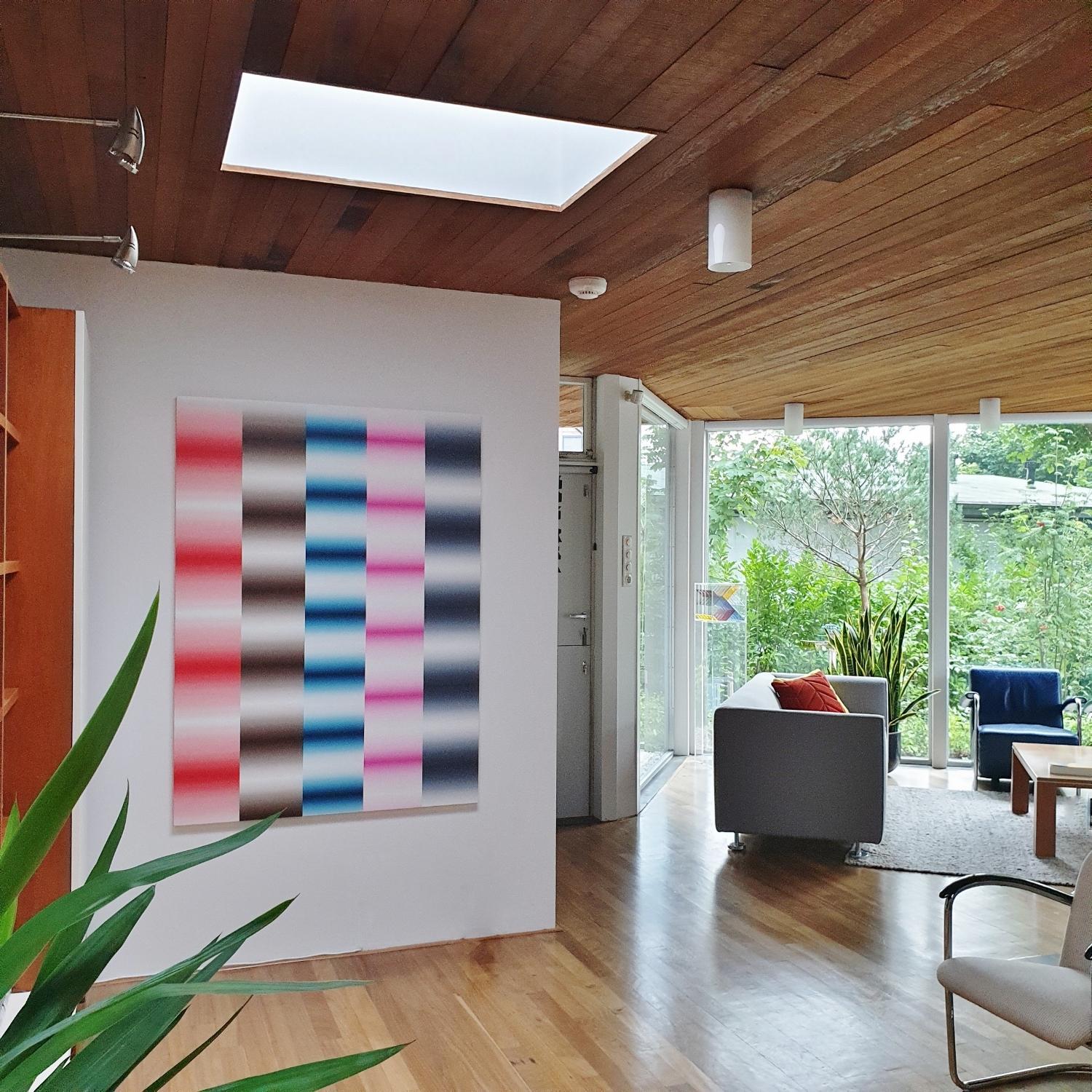Cinque tubi falsi - Quadro geometrico astratto moderno contemporaneo su tela - Abstract Painting Grigio di Eliza Kopec