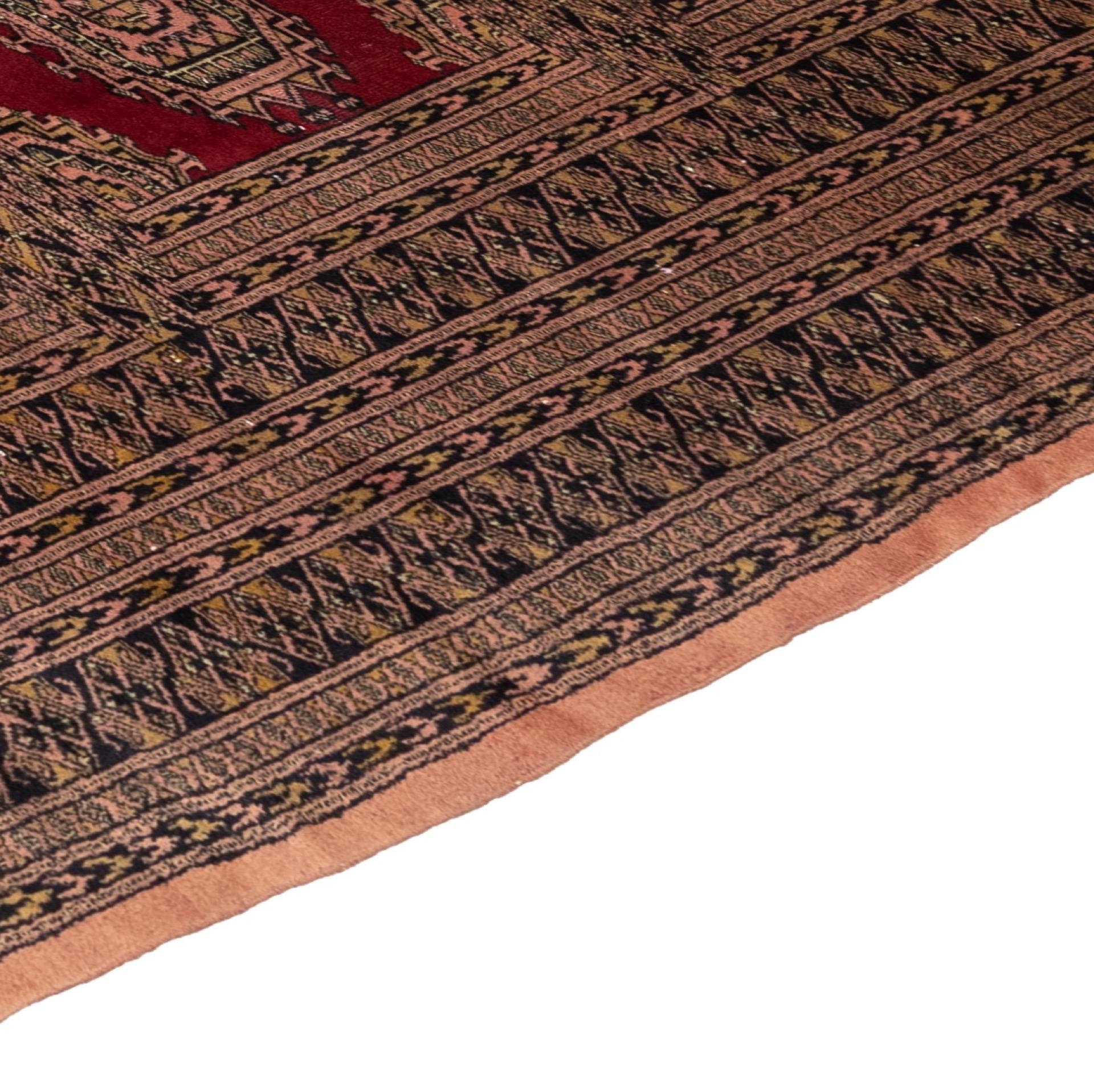 Tapis persan BUCHARA 2 - Design luxueux avec motifs géométriques complexes en vente 1