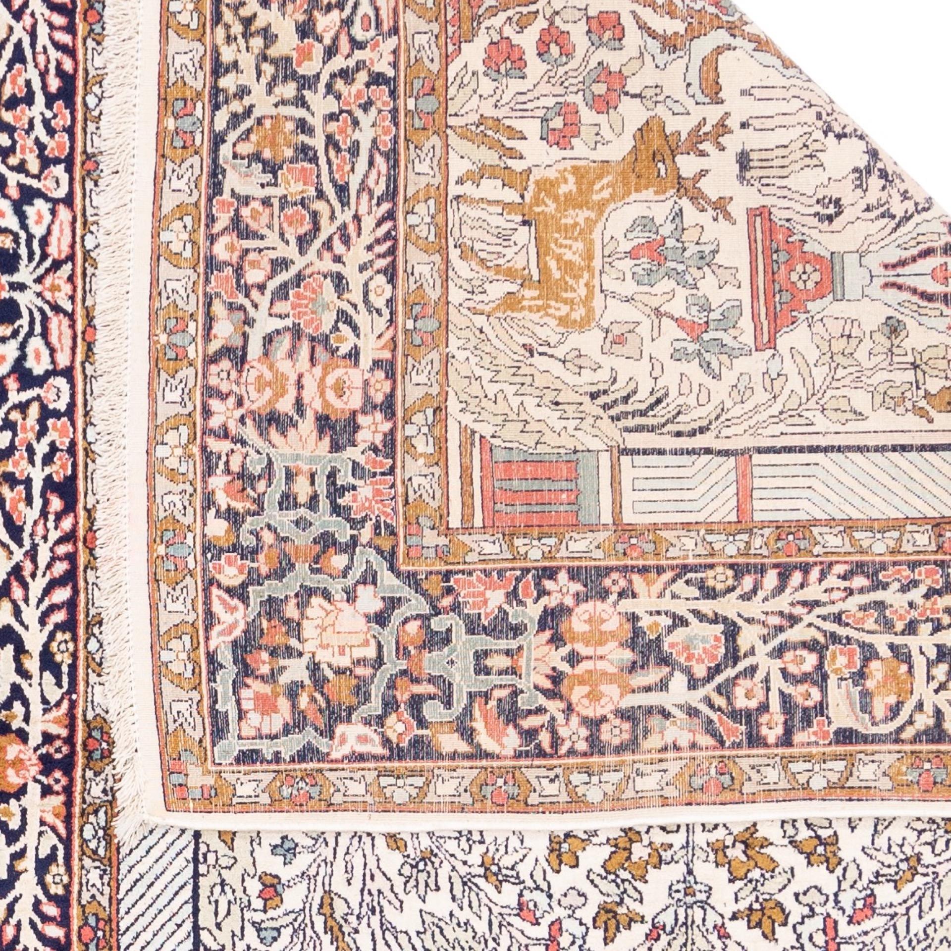 Alfombra oriental Kaschmir - Elegancia atemporal con exquisito motivo de jarrón en venta 2