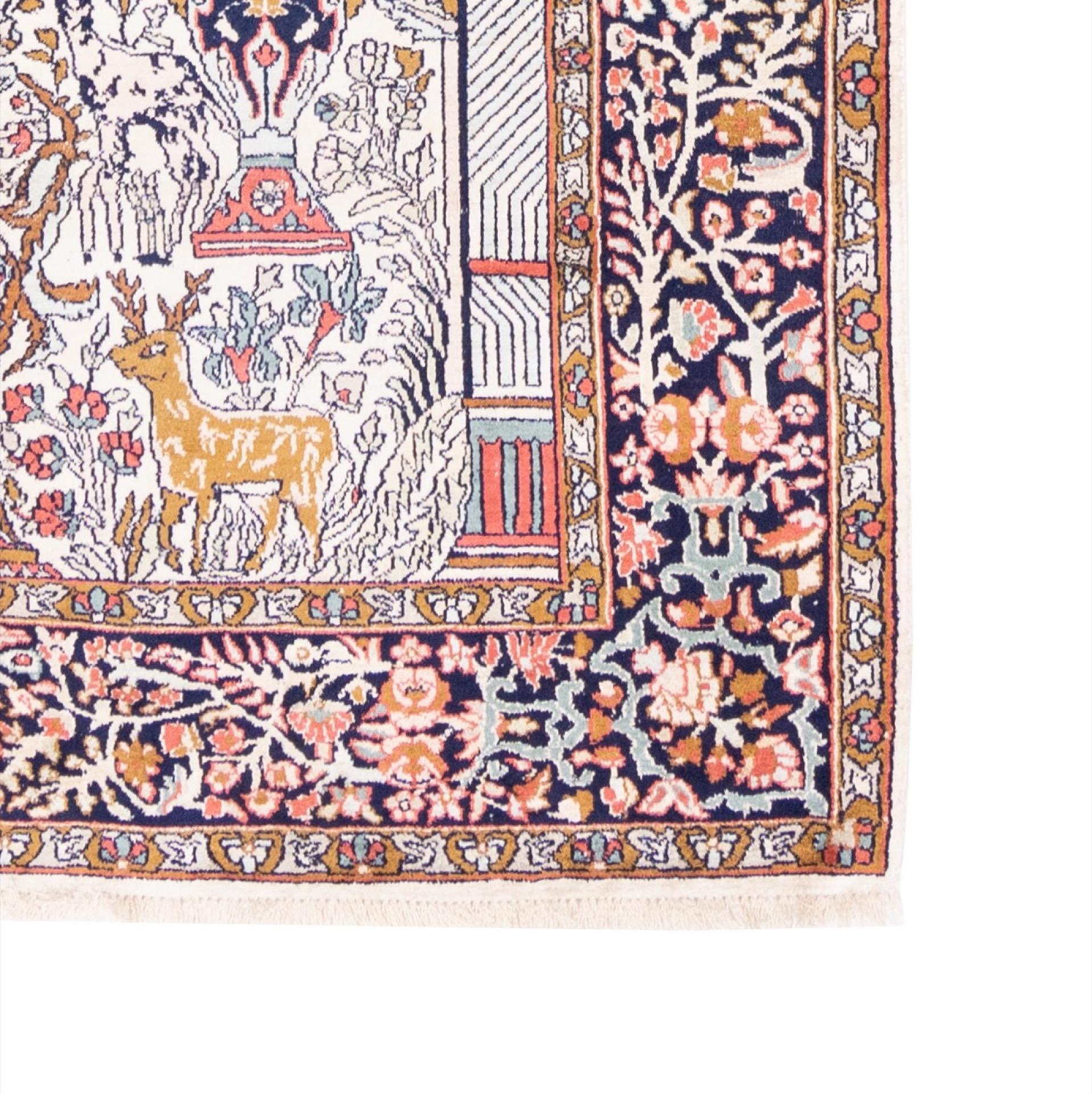 Alfombra oriental Kaschmir - Elegancia atemporal con exquisito motivo de jarrón en venta 3