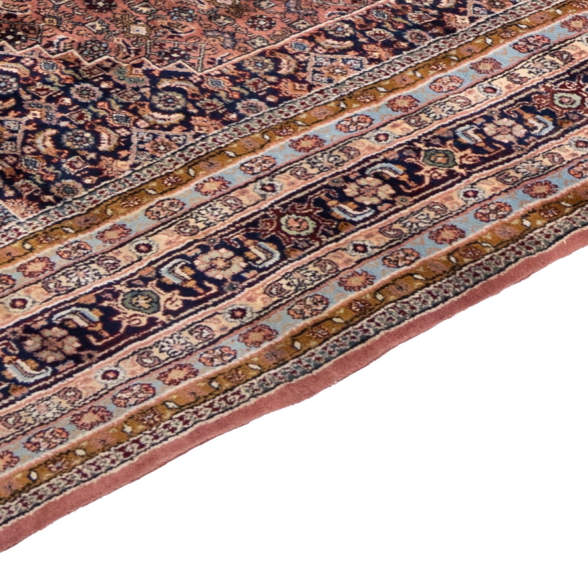 Tapis persan Bidjar - Elegance intemporelle avec motif classique en damier