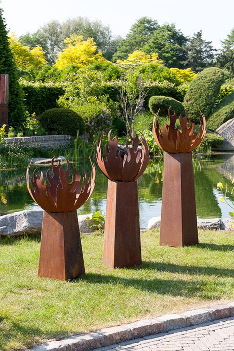 Flamme de cheminée - Diamètre 55 cm - Ornement d'extérieur moderne unique - Stefan Traloc en vente 1