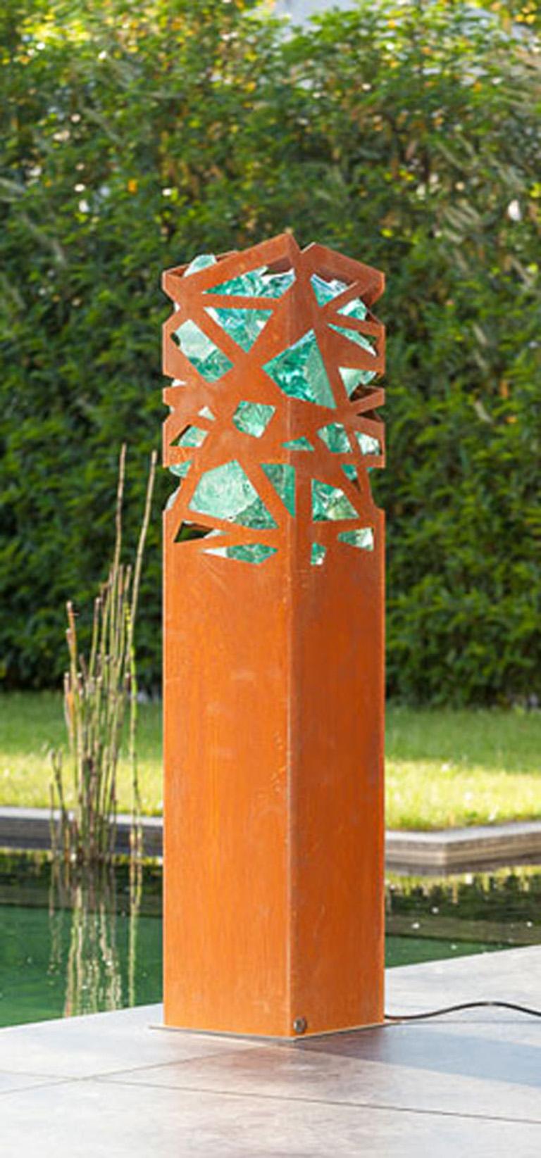 Lampe d'extérieur Lightgreen Z2 - Ornement d'extérieur moderne - Art de Stefan Traloc