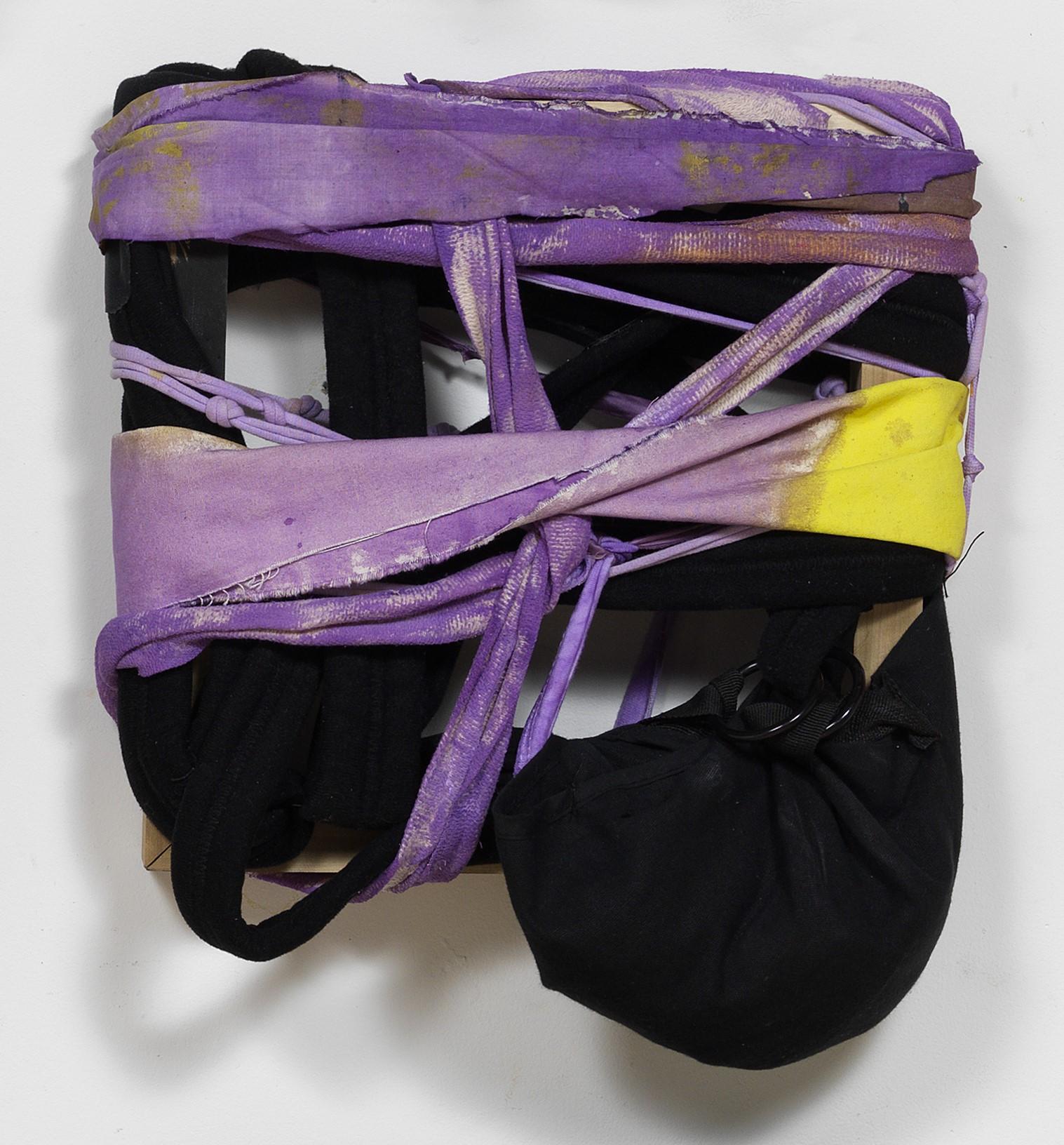 Genten/Color - Fabric and mixed media sculptures, bold colors, varying textures For Sale 2