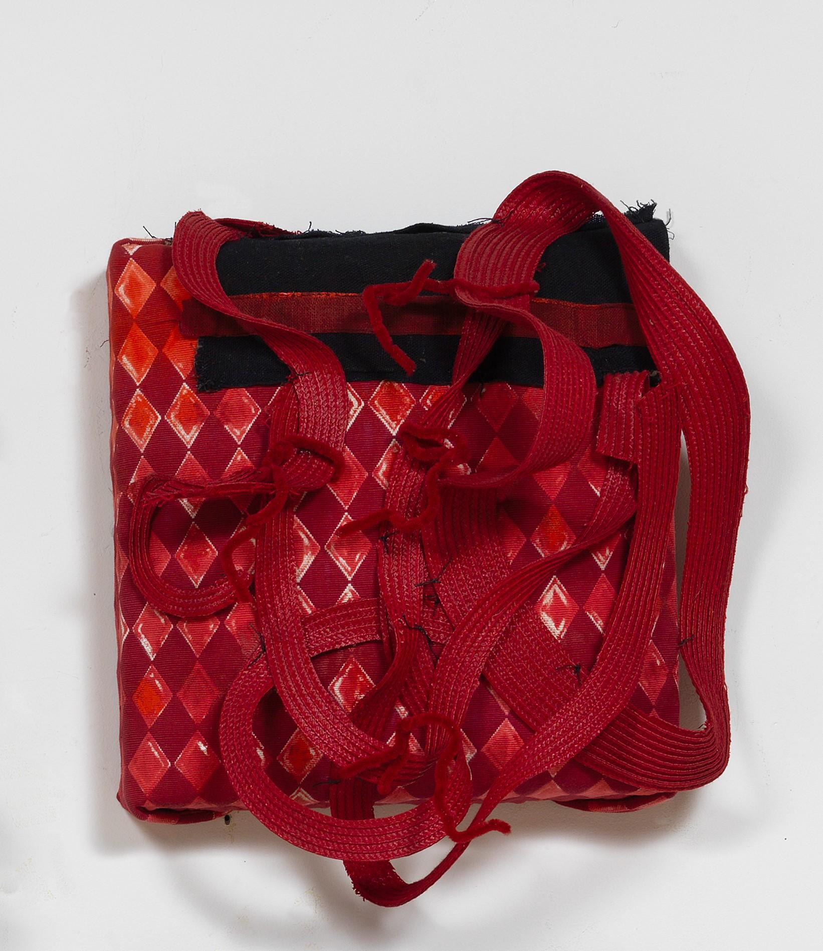 Genten/Color - Fabric and mixed media sculptures, bold colors, varying textures For Sale 4