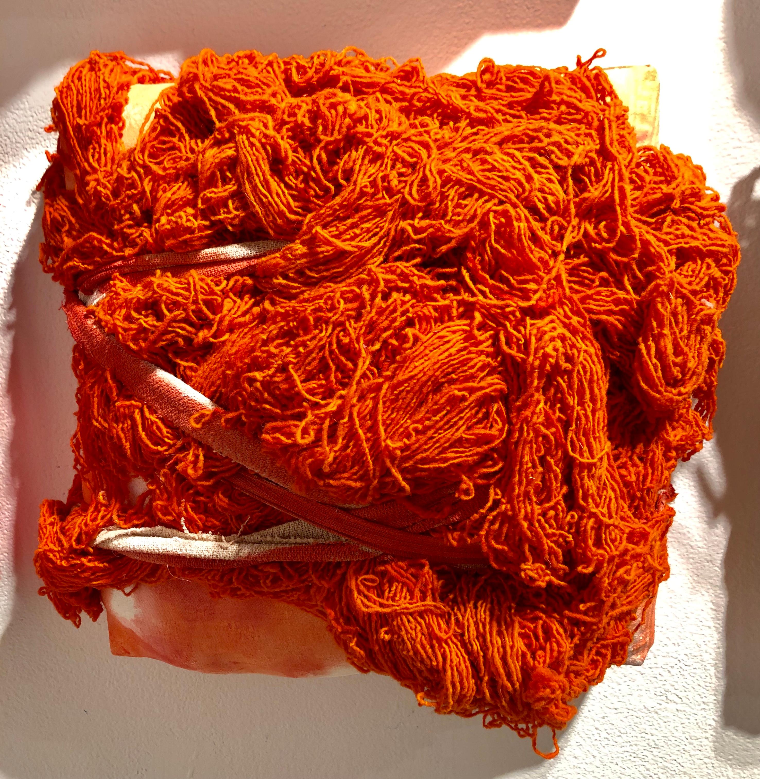 Genten/Color - Fabric and mixed media sculptures, bold colors, varying textures For Sale 11