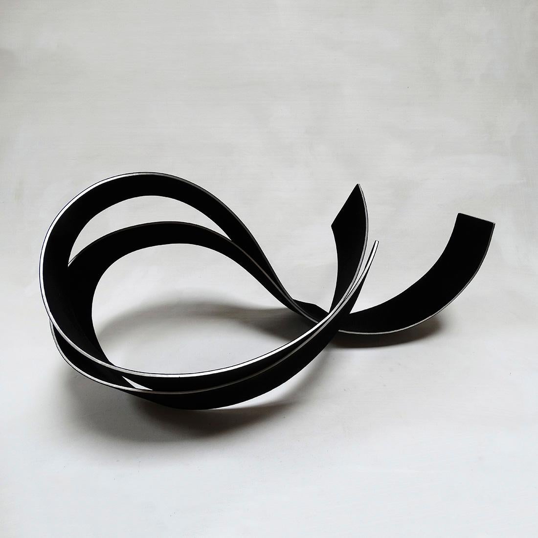 Inspired by art history, music, poetry and great artists such as Alexander Calder, Rafael Amorós is a Spanish artist who creates abstract one-of-a-kind sculptures entirely by hand at his artisanal workshop in Valencia. His works are an ode to design