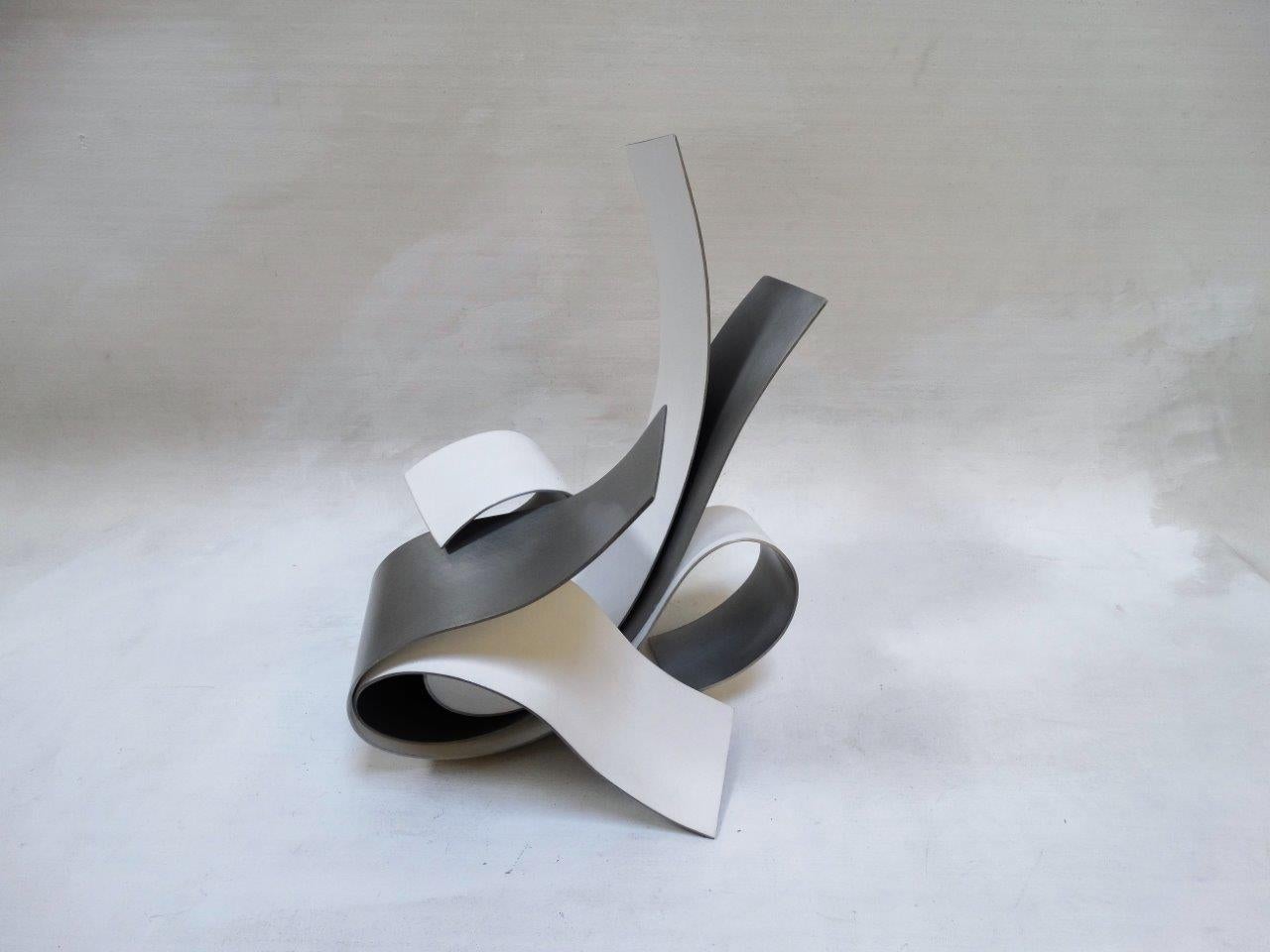 Acull IV - Metal, Abstract Sculpture, Contemporary, Art, Silver, Rafael Amorós For Sale 1