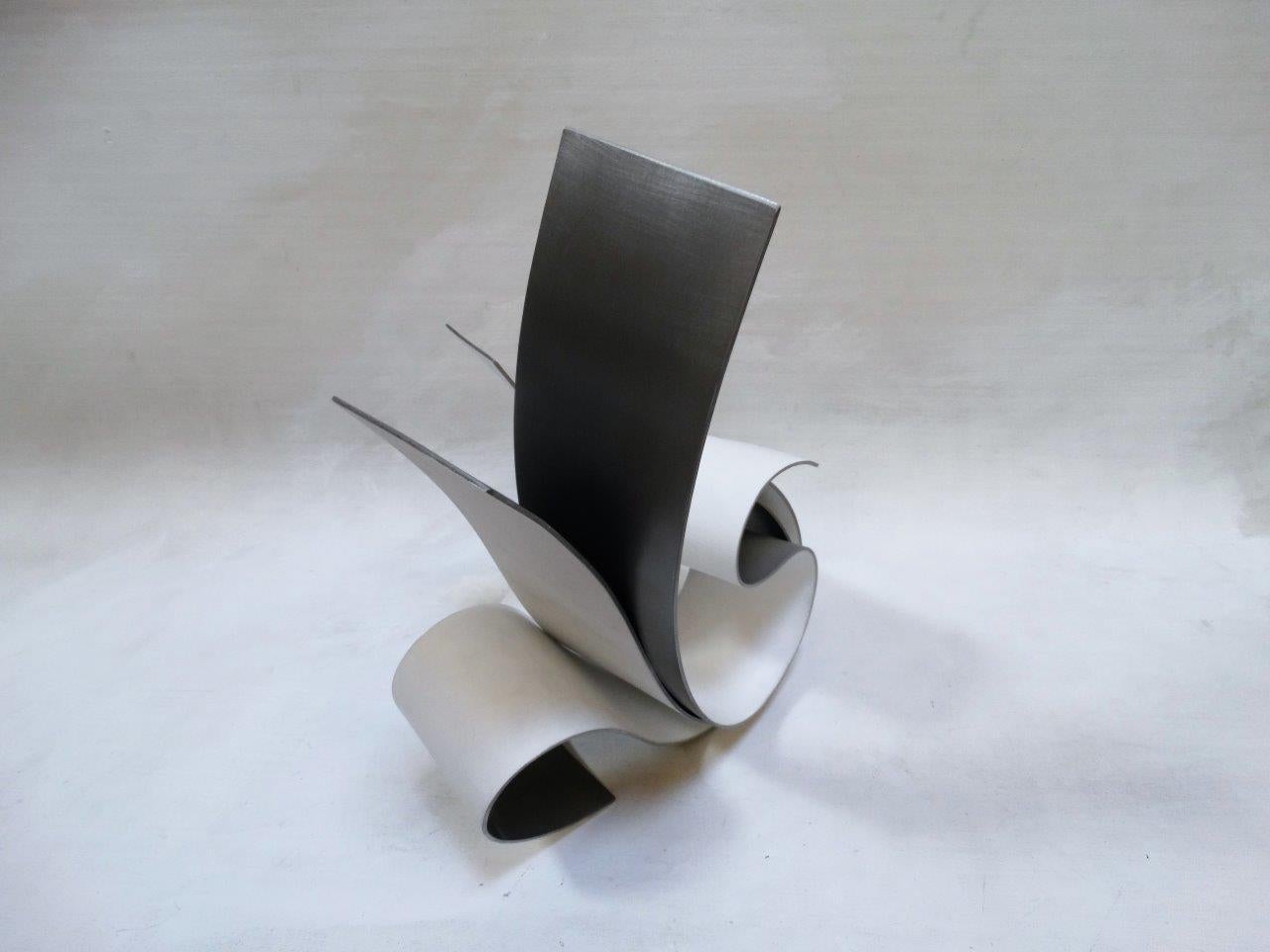 Acull IV - Metal, Abstract Sculpture, Contemporary, Art, Silver, Rafael Amorós For Sale 3