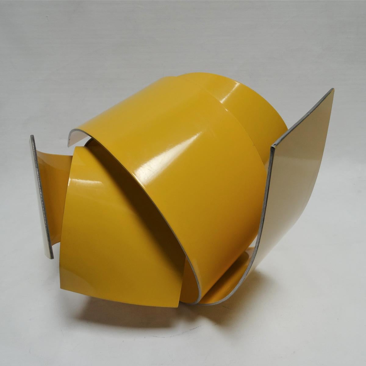 Línies Yellow 28 - Abstract, Outdoor Sculpture, Contemporary, Art, Rafael Amorós For Sale 4
