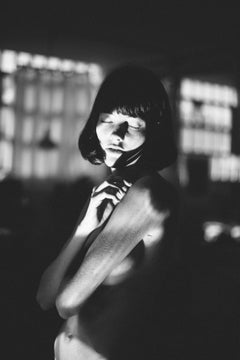 Luz II - Framed Fine Art Photography, Black & White, Nude, Art, Martina Matencio