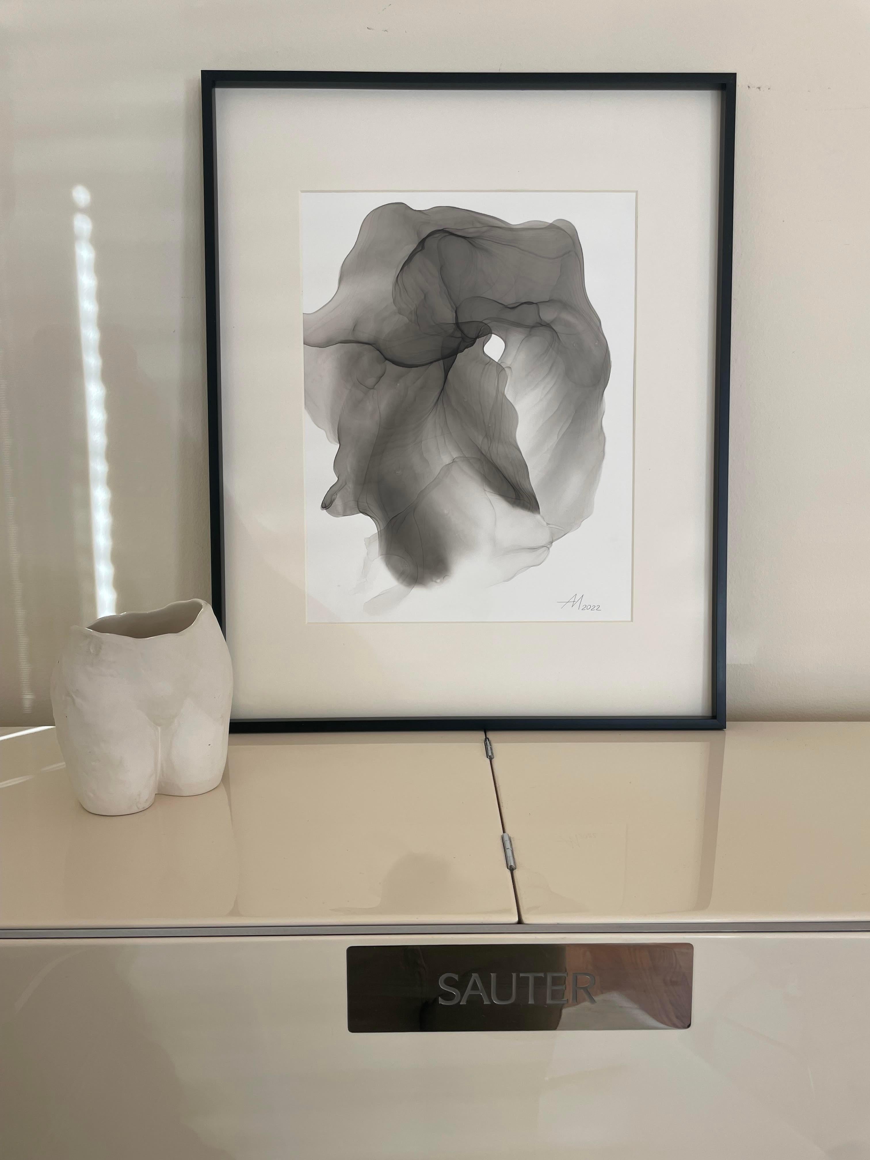 La légèreté de l'être - peinture abstraite, réalisée en noir et couleur grise - Painting de Mila Akopova