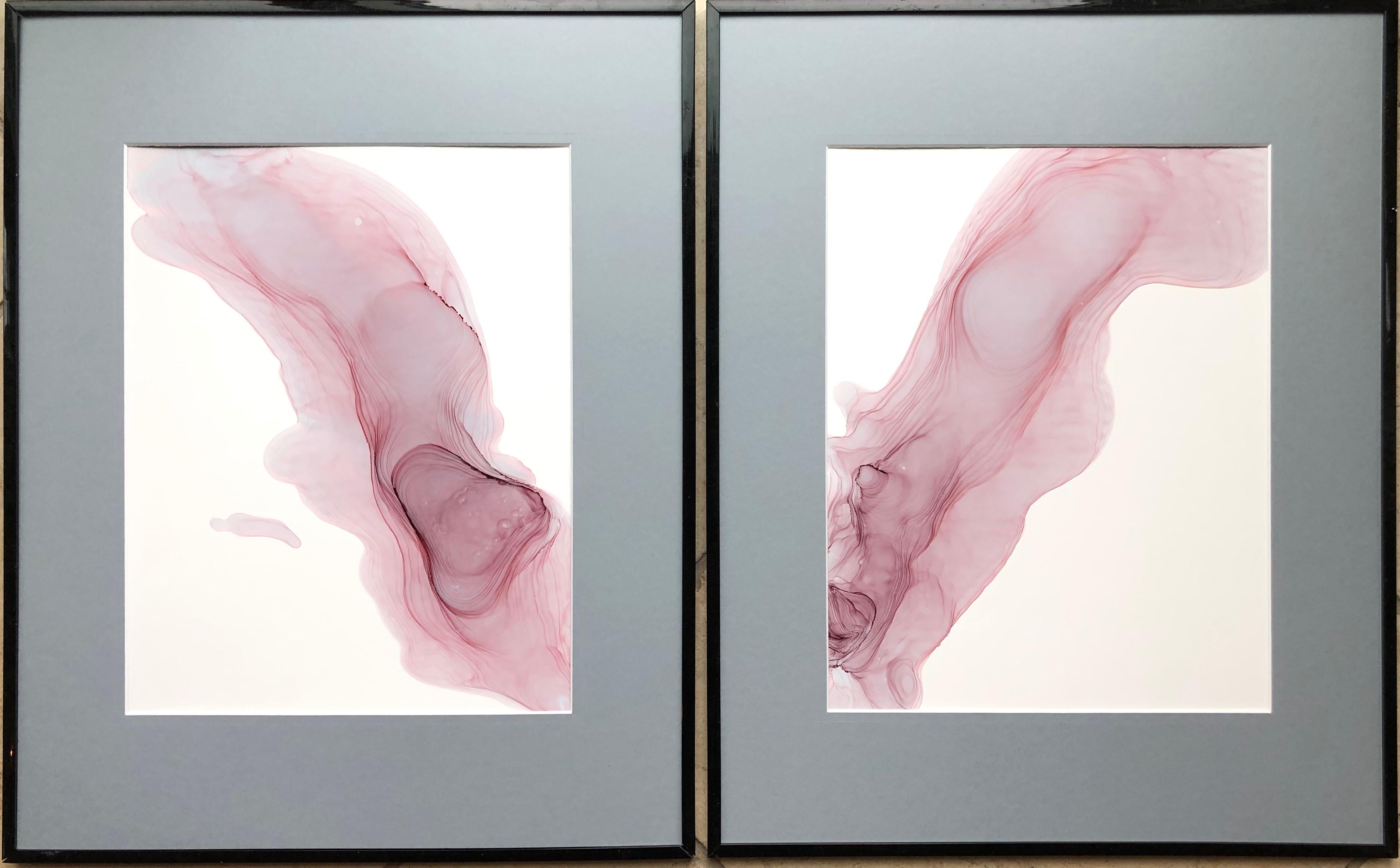 Mila Akopova Abstract Drawing – Wings - abstraktes Gemälde, in rosa, blassblauer Farbe gefertigt