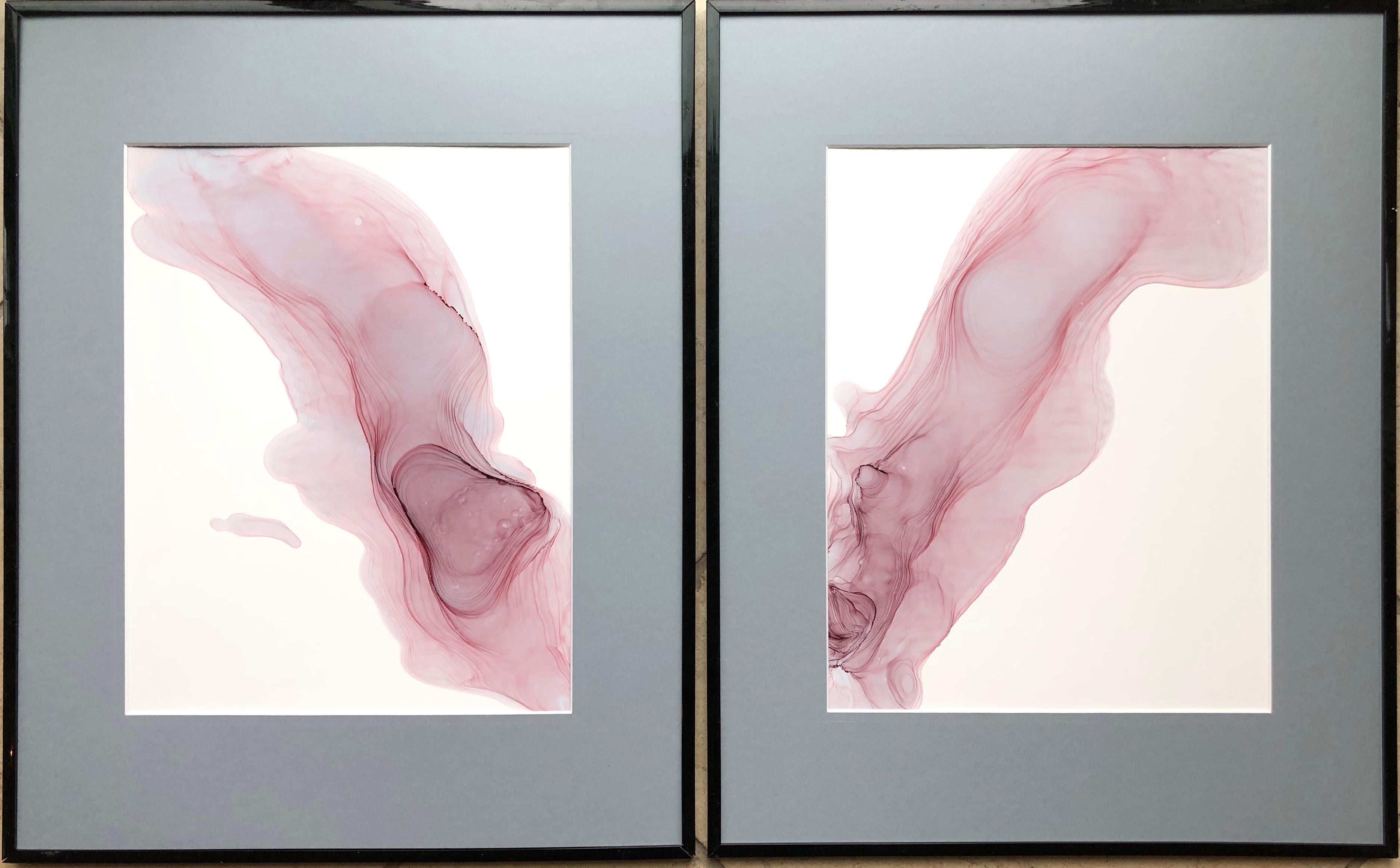 Mila Akopova Abstract Drawing – Wings - abstraktes Gemälde, in rosa, blassblauer Farbe gefertigt