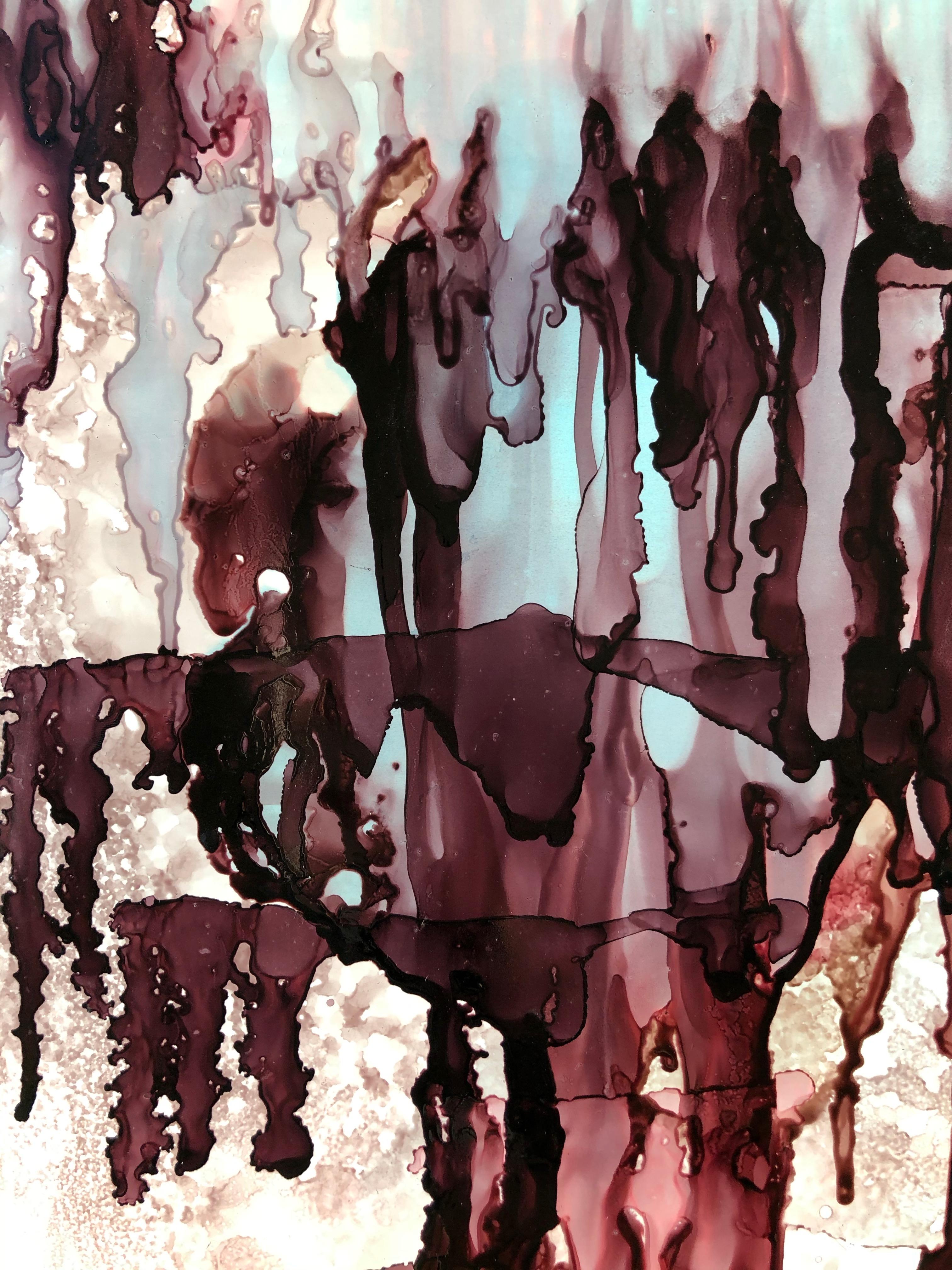Colorfall III-Abstraktionskunst, in Granatrot, Hellblau, Auberginefarbe gefertigt (Grau), Abstract Drawing, von Mila Akopova