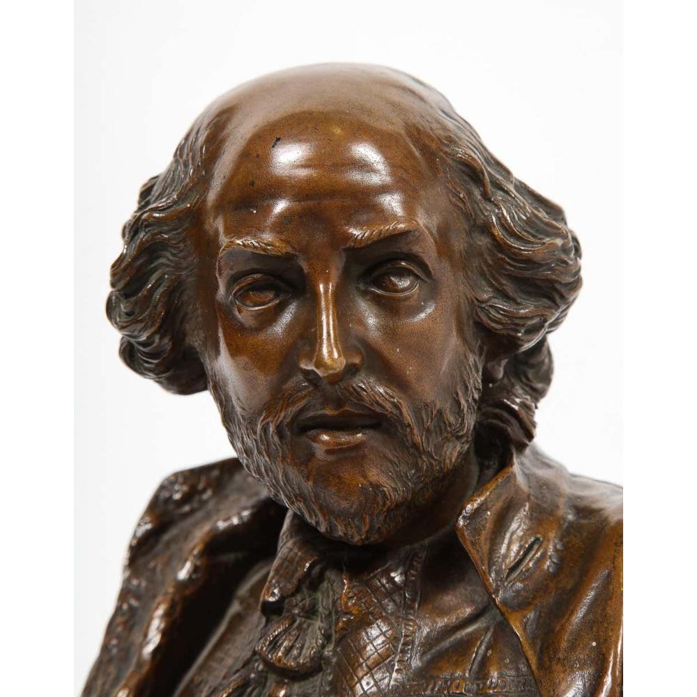 German Bronze Bust of William Shakespeare by Aktien-Gesellschaft Gladenbeck - Gold Figurative Sculpture by Gladenbeck’s Bronzegiesserei 