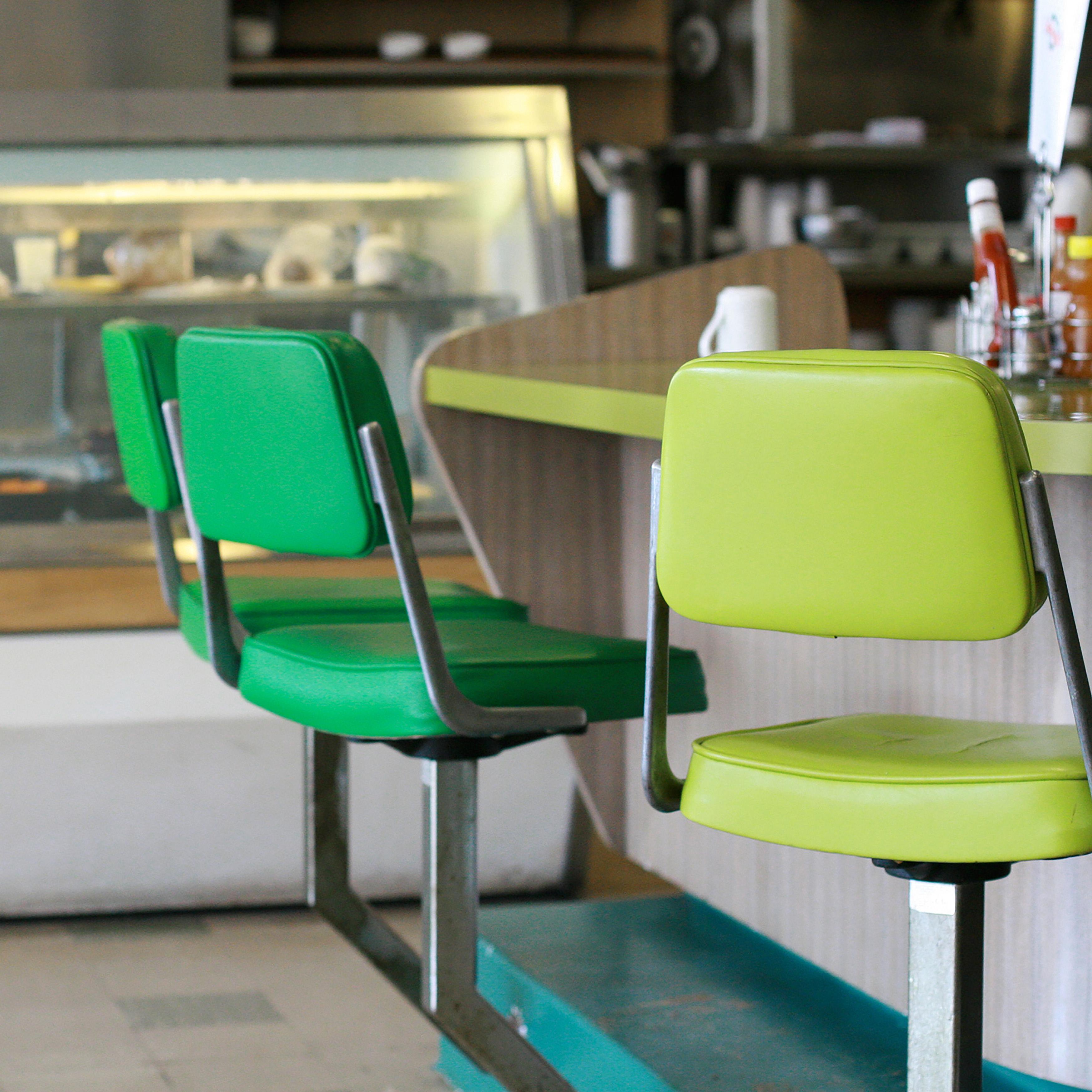 "Pastelería" Impresión Metálica Tipo C - Photograph de Jen Zahigian