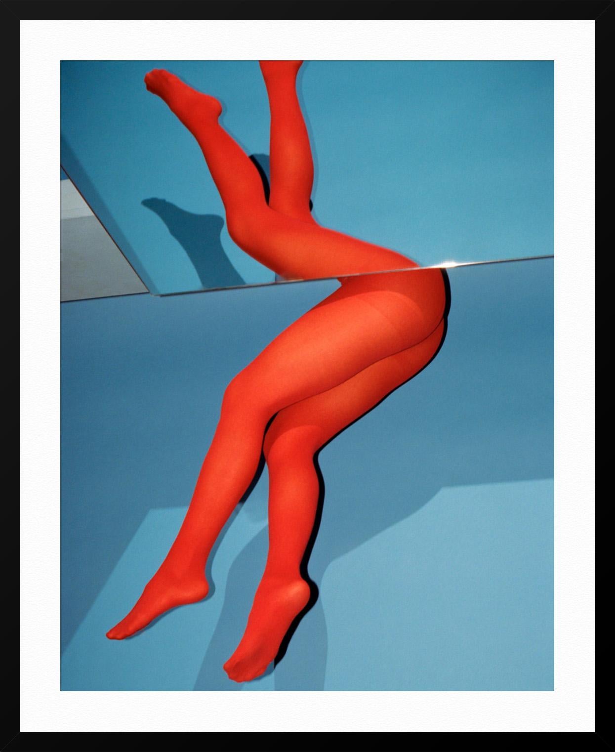 SOBRE ESTE ARTISTA A través de sus cientos de vibrantes collages fotográficos, los desnudos escultóricos de su reciente serie For A Good Time y su frecuente trabajo editorial para revistas como New York Magazine, Nylon y Paper, el fotógrafo afincado