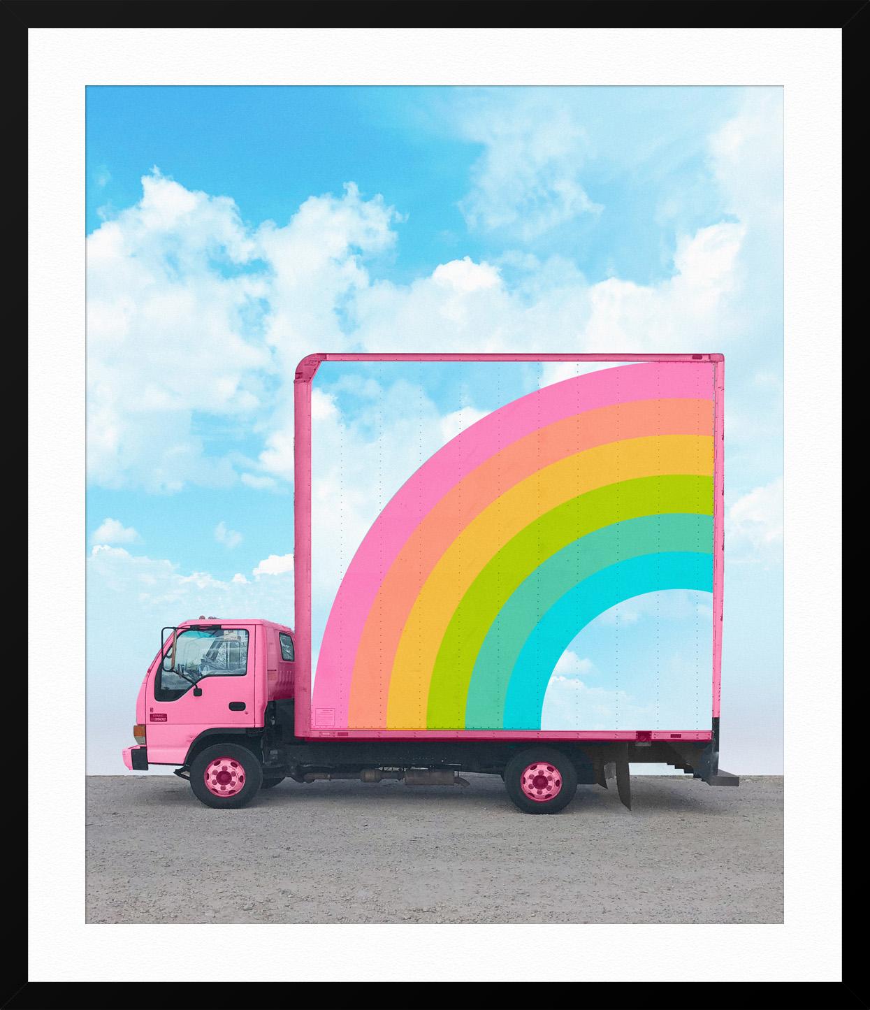 SOBRE ESTE ARTISTA: Cada día es una marcha del orgullo. La obra de Ramzy Masri celebra el poder y la alegría de ser fiel a tu auténtico yo, y reimagina el mundo como un espacio mágico queer-normativo. Es una invitación a conectar con tu niño