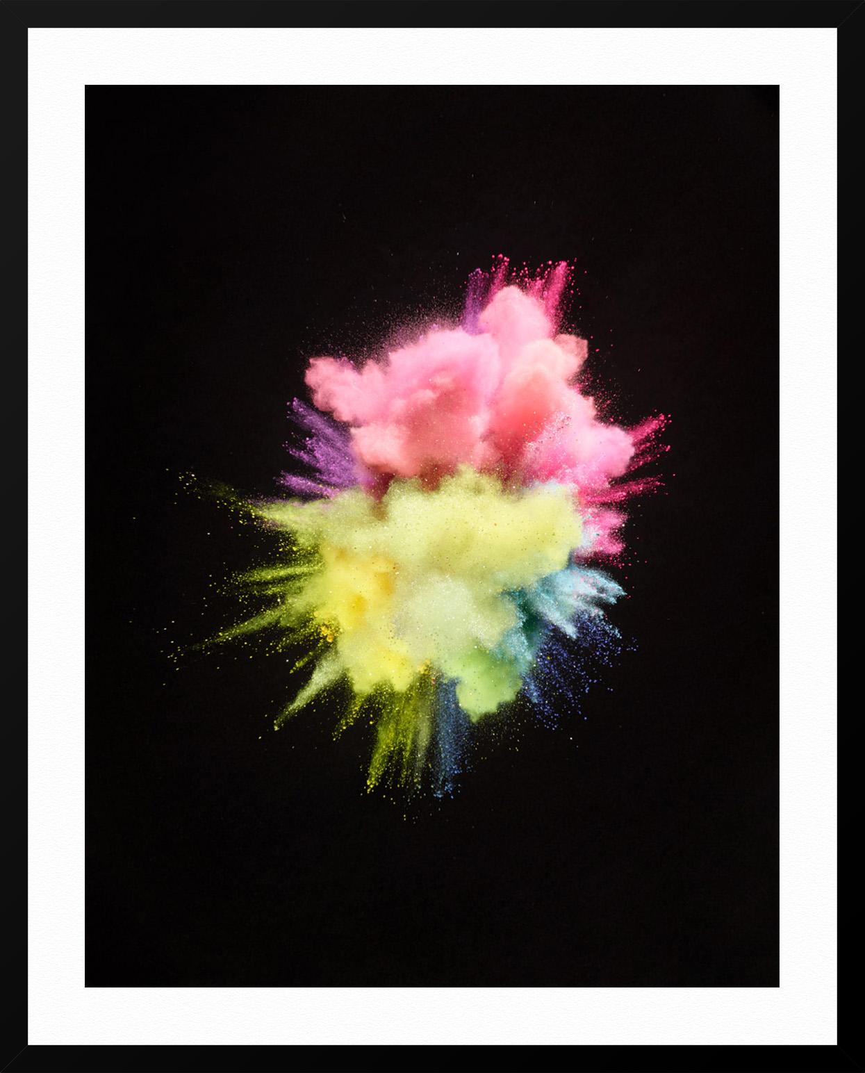 ÜBER DIESE KÜNSTLERIN: Karin Berndl ist eine preisgekrönte Stillleben- und Beauty-Fotografin, die in London ihre wahre kreative Heimat gefunden hat. Karin ist fasziniert von ungewöhnlichen Materialien, flüchtigen Momenten und der Verbindung von