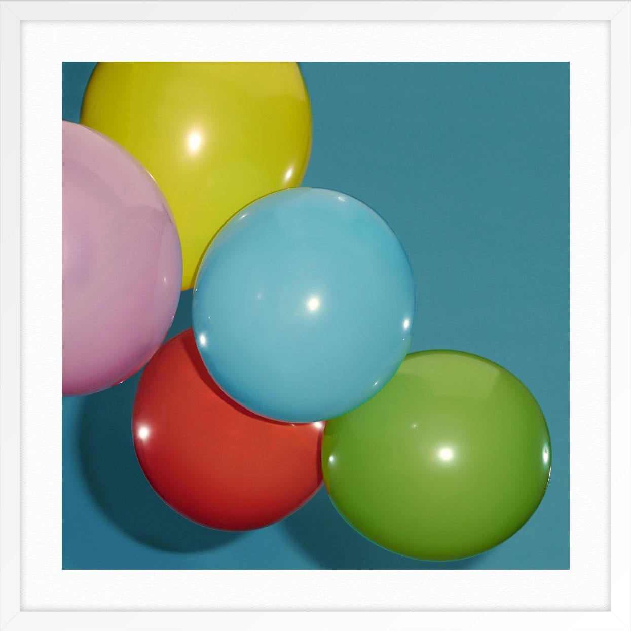 Chroma 1 (Blau), Color Photograph, von Adrian Samson