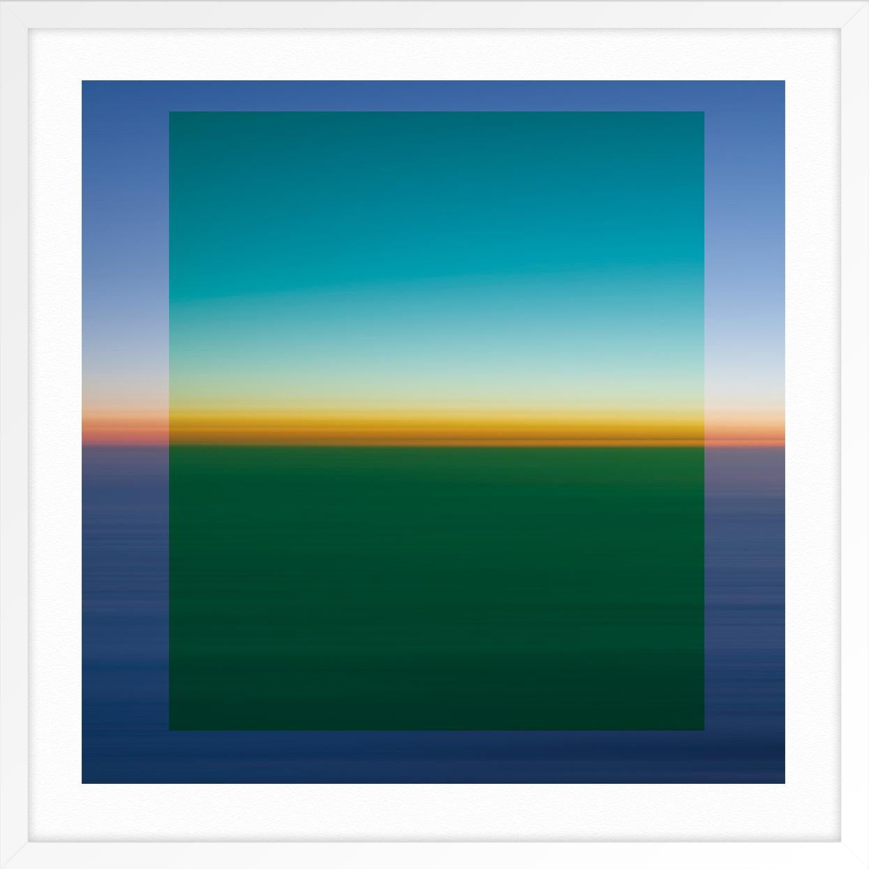 Sonnenuntergang 2 (Blau), Color Photograph, von Igor Vitomirov