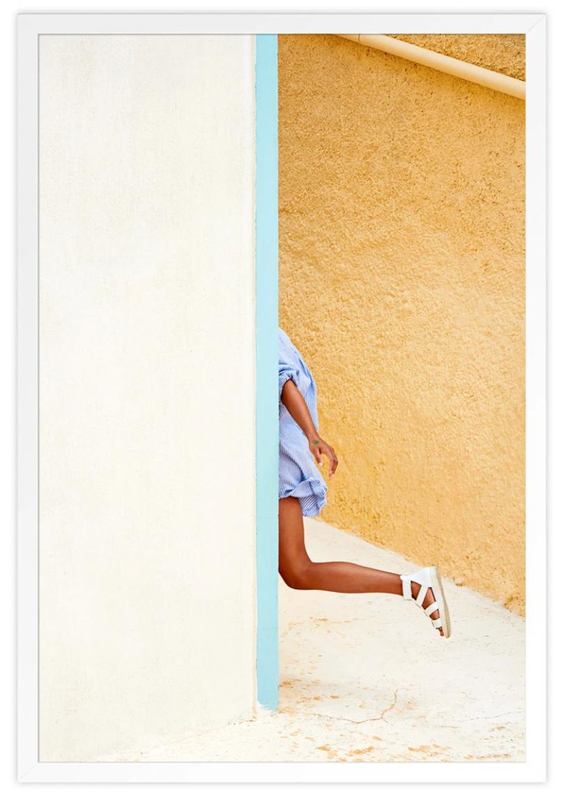 SU QUESTO ARTISTA: Tropico Photo è il lavoro di Forrest Aguar e Michelle Norris. Forrest ama abbinare forme e linee per creare composizioni accattivanti e Michelle ama cercare combinazioni di colori convincenti. Insieme, realizzano opere che