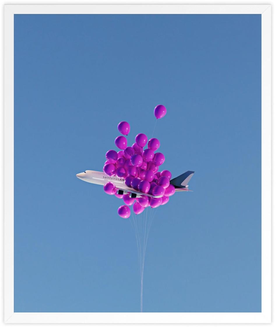 Balloon Flight 2 - Bleu Still-Life Photograph par Saint Vines