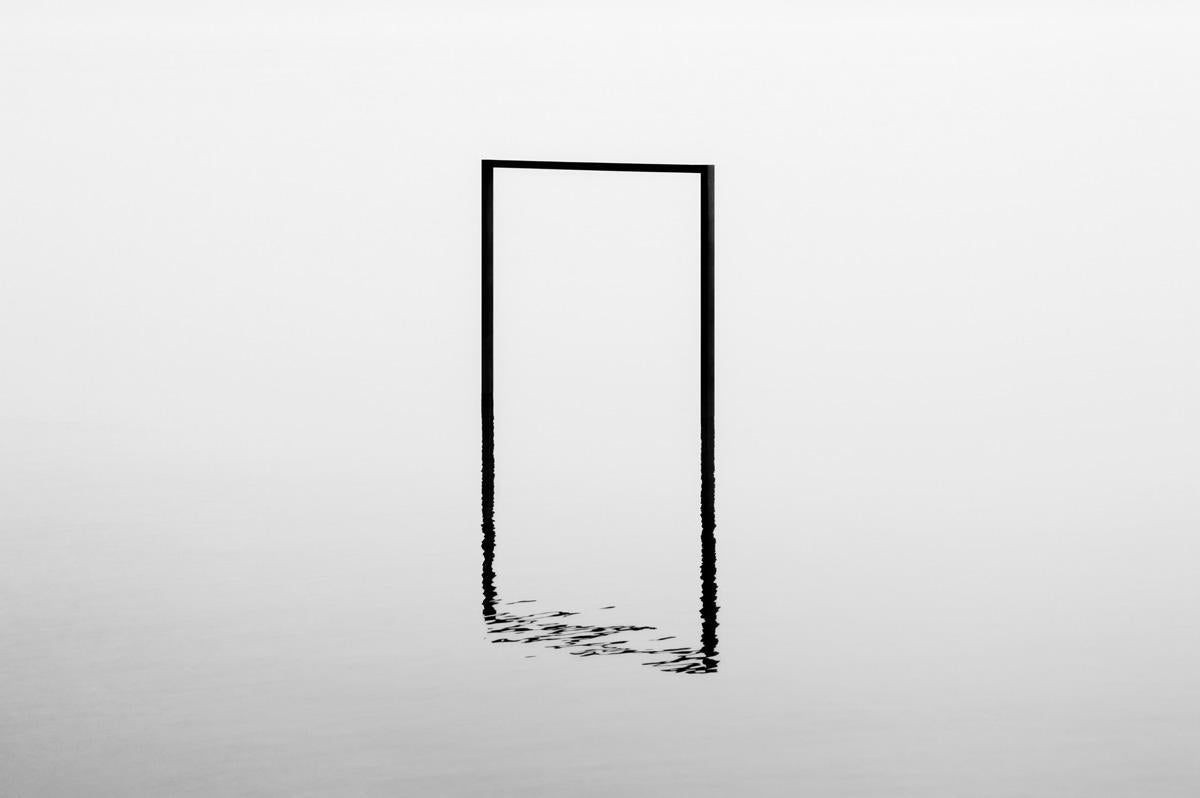 Abstract Photograph Esteban Amaro - Portals d'eau 060