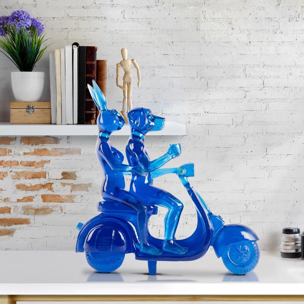 Title: Lolly Vespa Riders (Blue)
Authentic resin sculpture
Open Edition

The Lolly Vespa Riders combine Gillie and Marc’s most iconic art theme, with a style that they’re affectionately known for. The artists Lolly Collection, or Lollies as their
