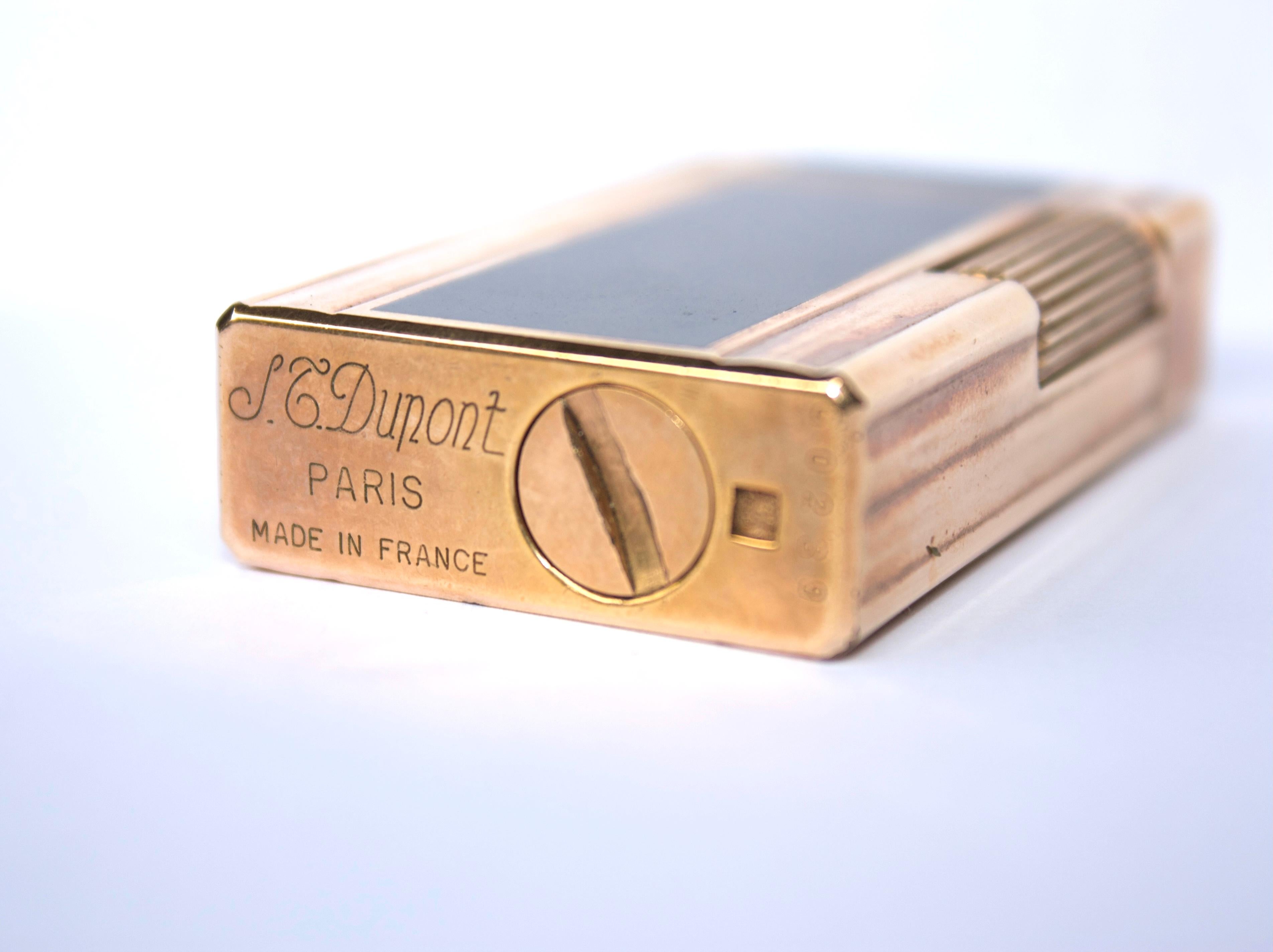 st dupont black and gold lighter