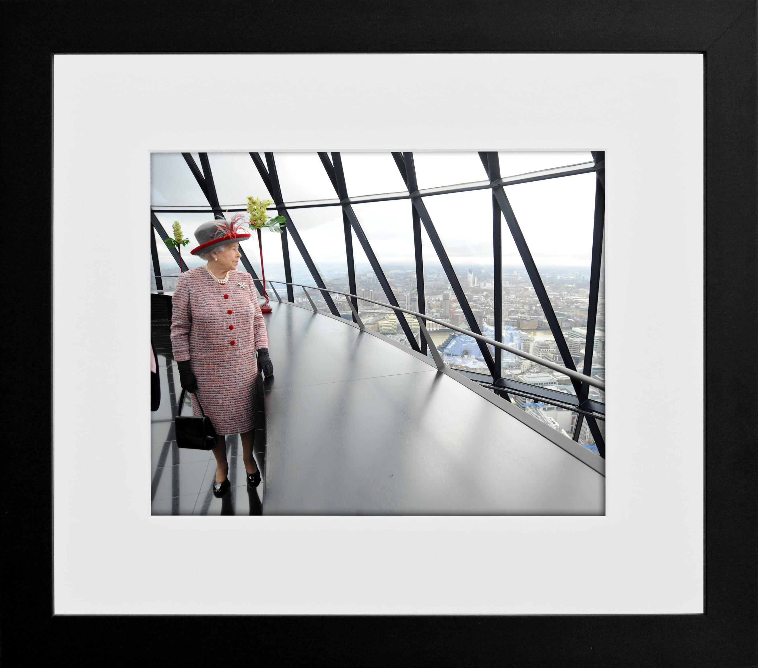 Queen Elizabeth II at the Gherkin, London, 2010, Photography - Gray Portrait Photograph by Richard Young