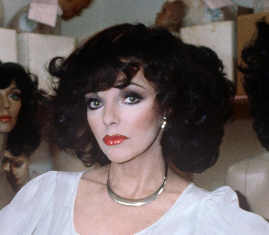 joan collins mannequin