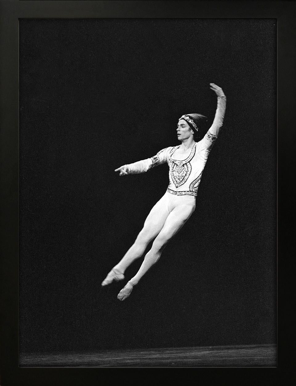 Rudolf Nureyev, London, 1982, Photography For Sale 3