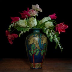 Vase japonais en forme de tulipes et de cœurs bleutés