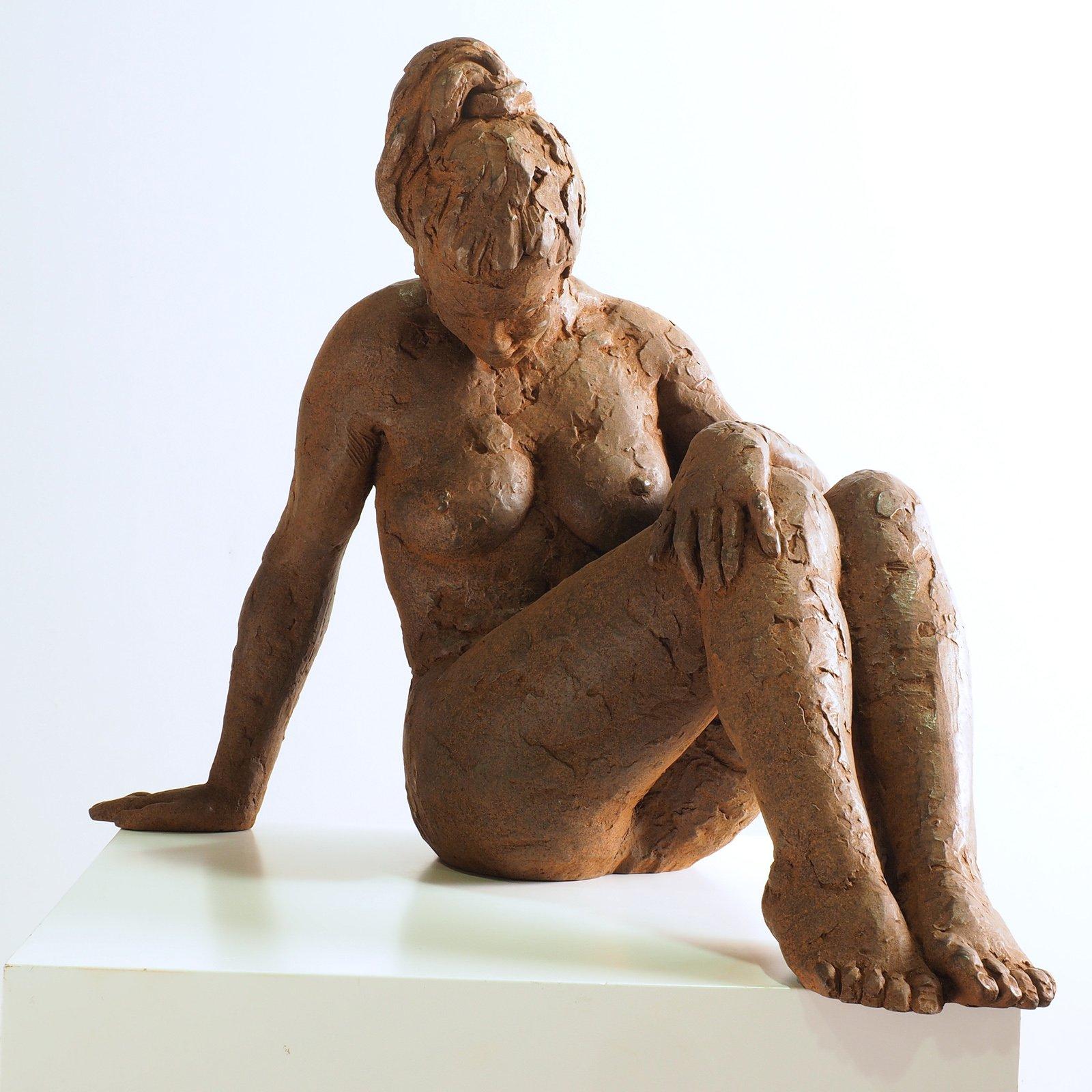 Big Act of Naked Woman - Martín Duque Impressionist Bronze layer Sculpture For Sale 1