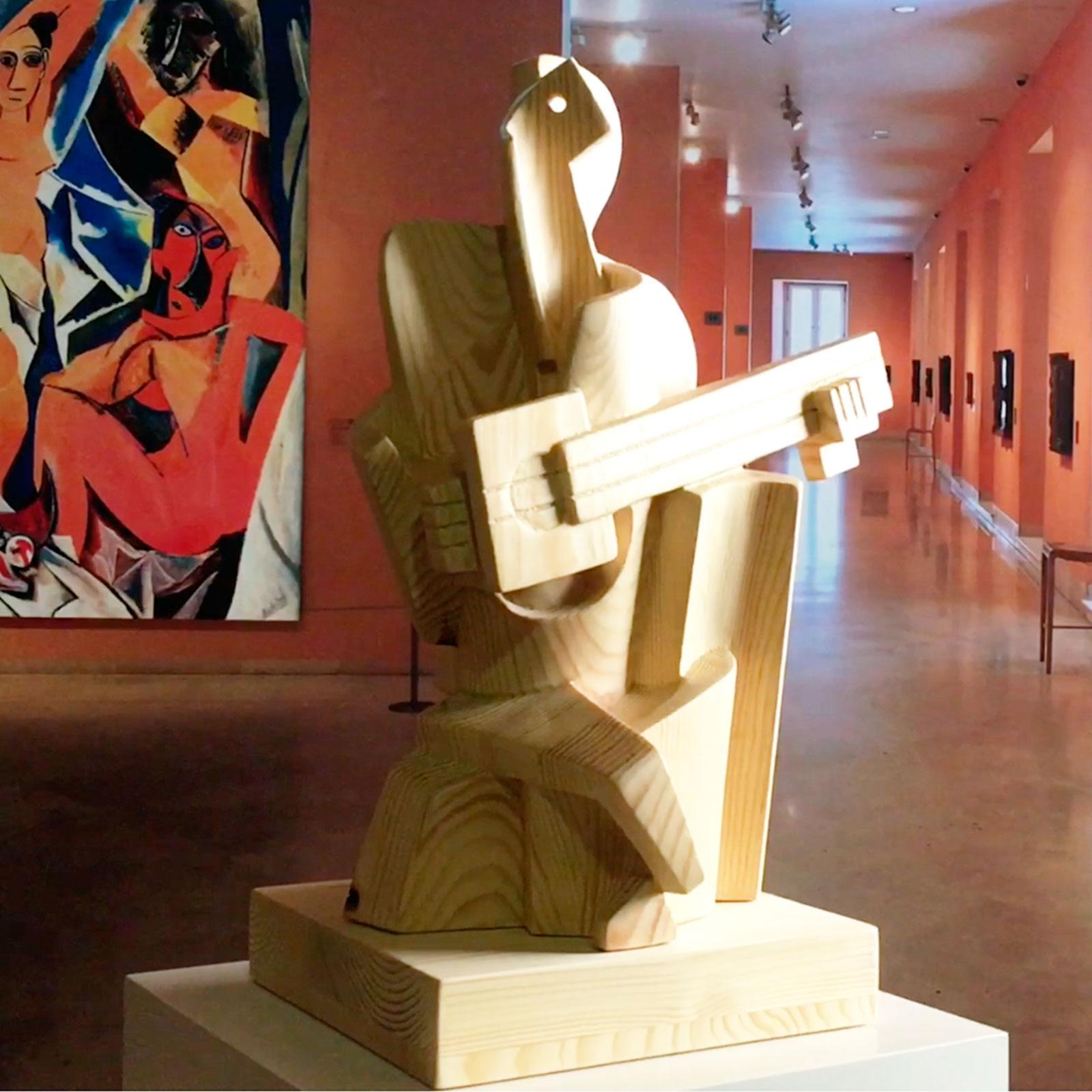 Big Guitarist Arlequin Wood – Miguel Guía Cubist Sweden pine tree Sculpture For Sale 7