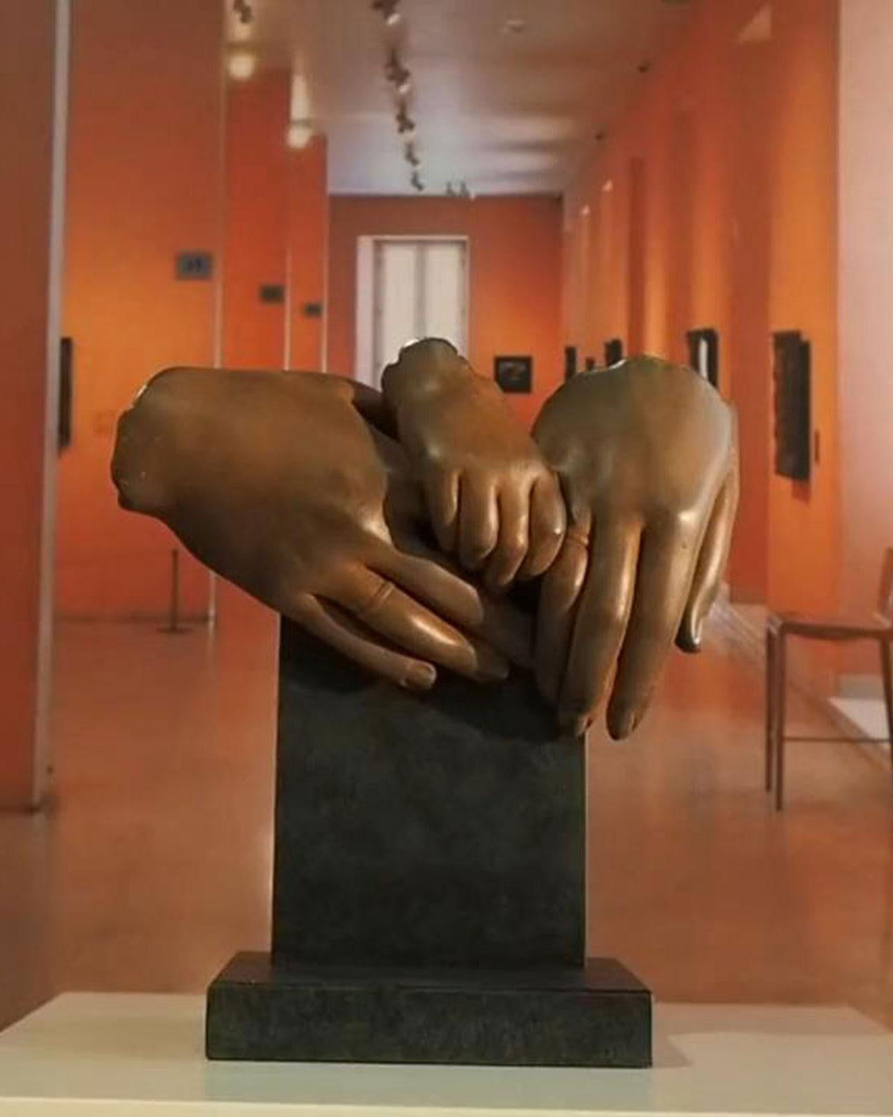 The Family - Miguel Guía Realist Bronze layer Sculpture 3