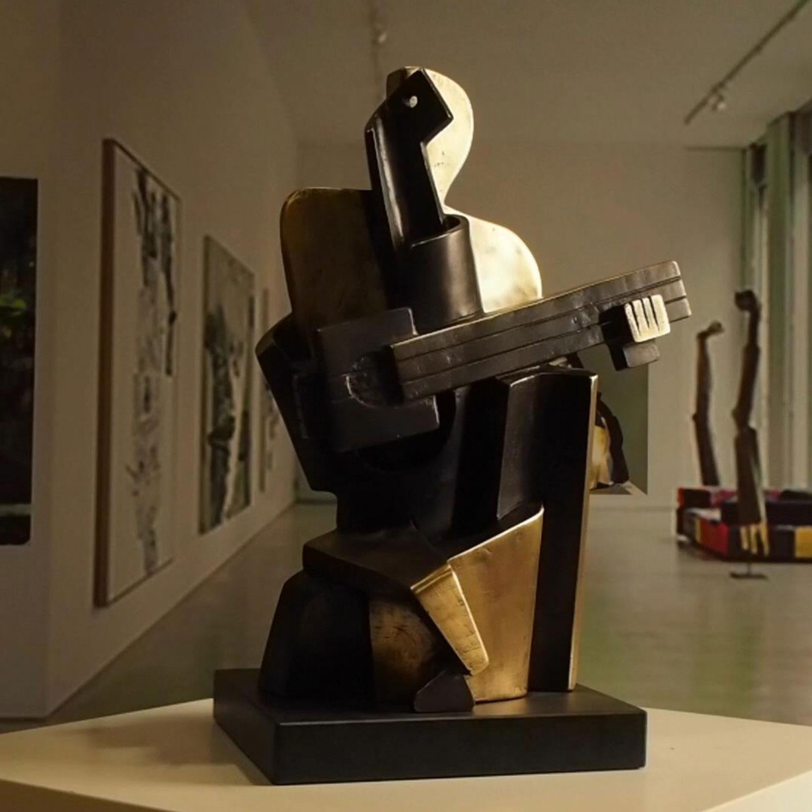Big Guitarist Arlequin - Miguel Guía Cubist Bronze layer Sculpture 8