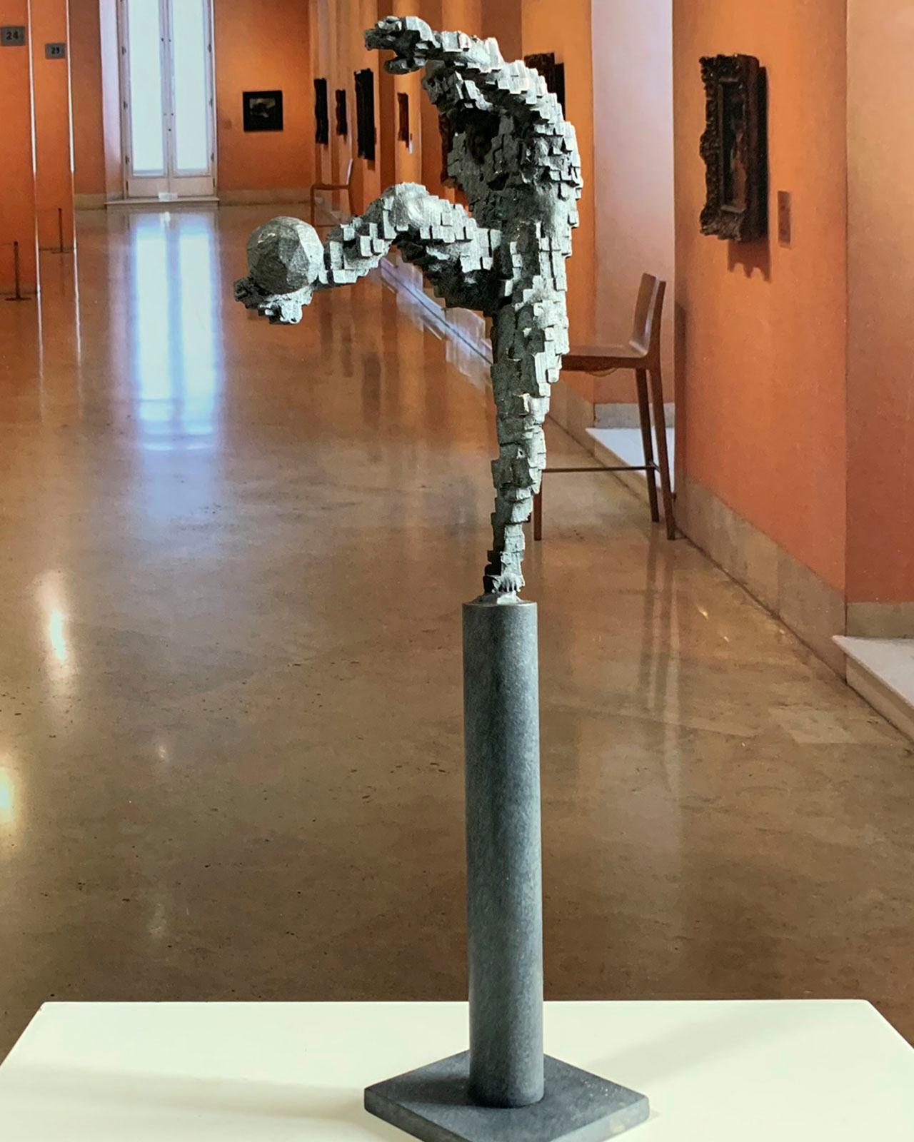 Zidane goal pillar - Miguel Guía Constructivist Cast bronze Sculpture For Sale 5