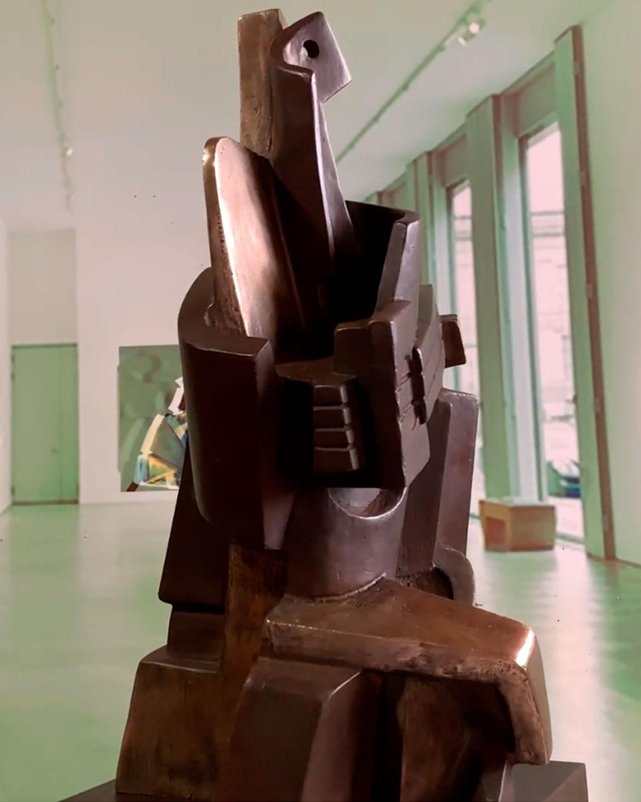 Großer Gitarrenspieler mit Arlekin aus Bronzeguss – kubistische Skulptur von Miguel Gua im Angebot 13