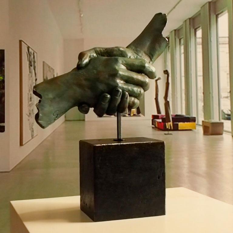 Friendship - Miguel Guía Realism Bronze layer Sculpture 10