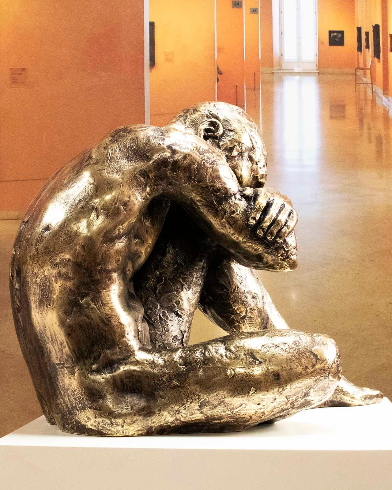 Big Act of Naked Man Bronze - Martín Duque Impressionist Bronze layer Sculpture For Sale 4