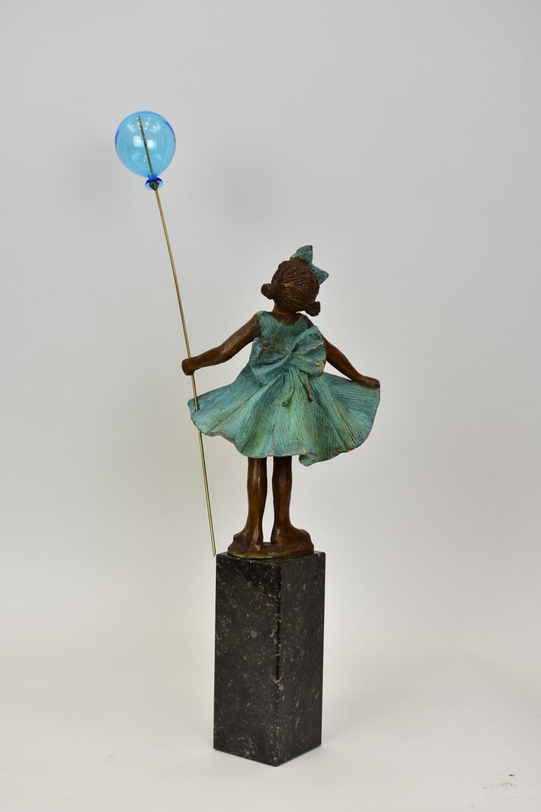 Babke Moelee Girl with balloon Statue Figurative Sculpture Bronze