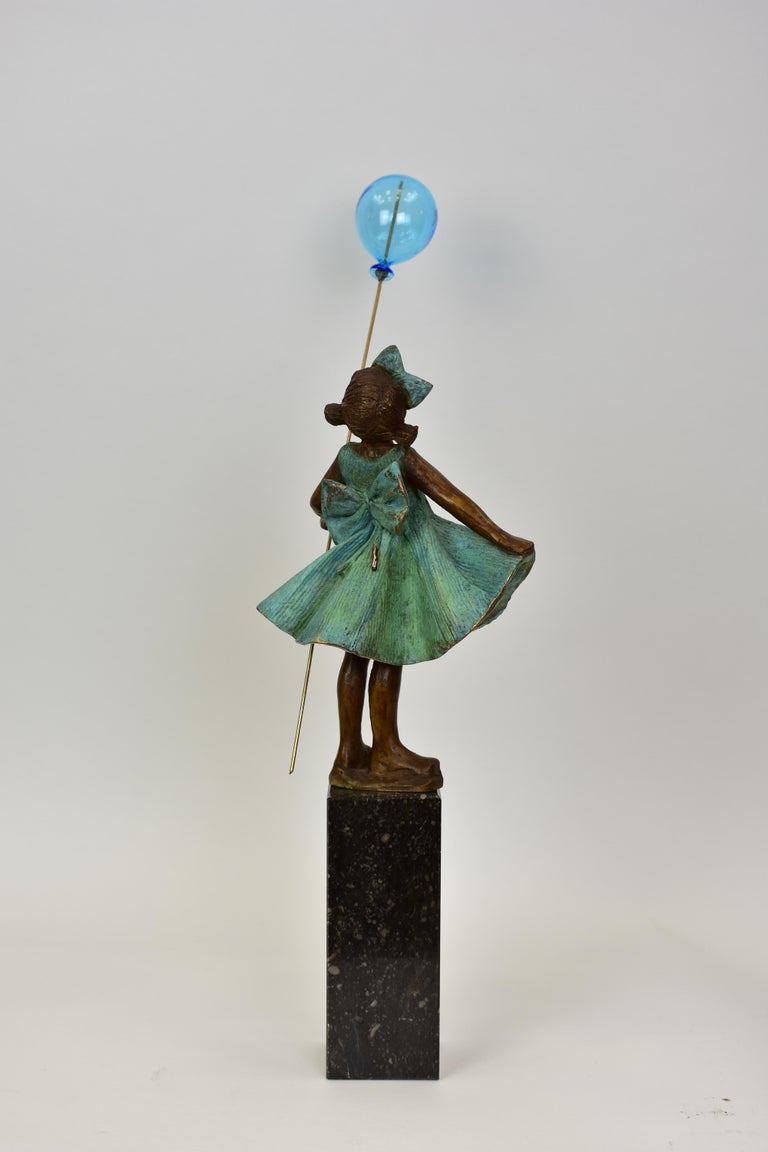 Babke Moelee Girl with balloon Statue Figurative Sculpture Bronze