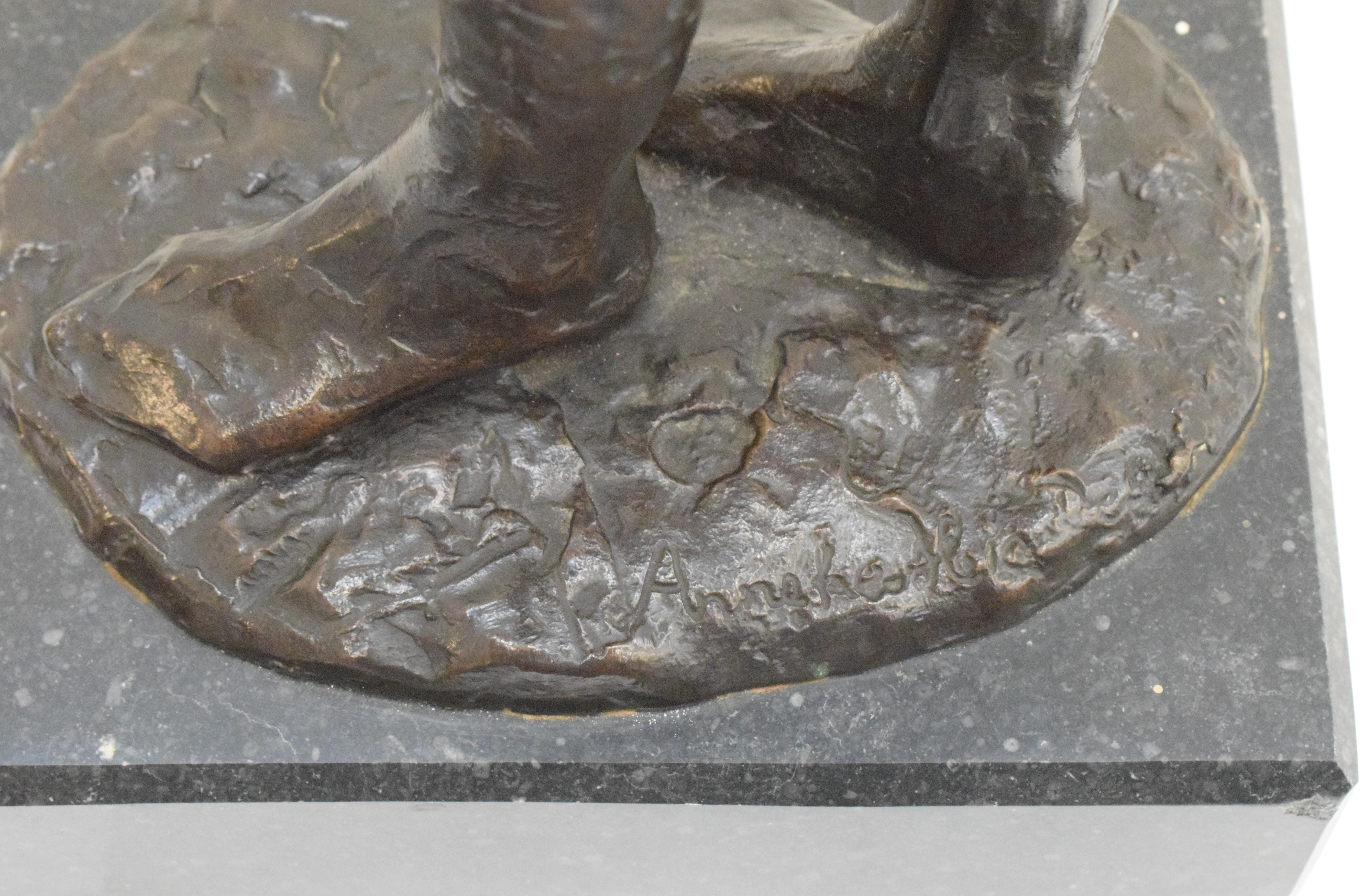 Bronze statue of a woman, Anneke Hei - Degenhardt (1951), Signed For Sale 2